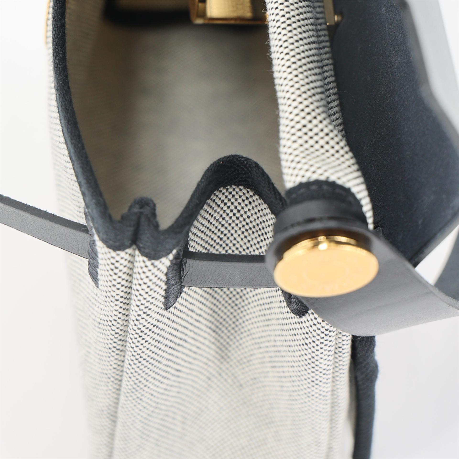 Brand New ( Rank N ) HERMÈS Herbag Zip Mini 20 Noir (89) Ecru Vache Hunter Canvas Gold hardware K (2025) - 15