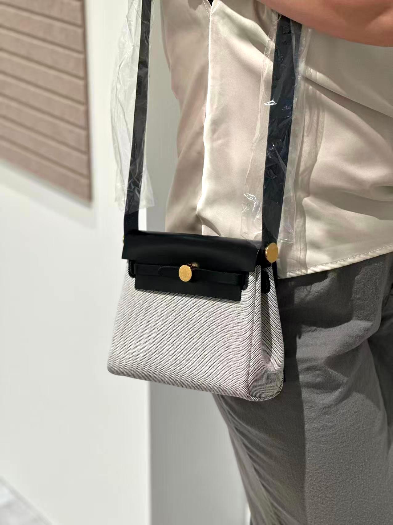 Brand New ( Rank N ) HERMÈS Herbag Zip Mini 20 Noir (89) Ecru Vache Hunter Canvas Gold hardware K (2025) - 3