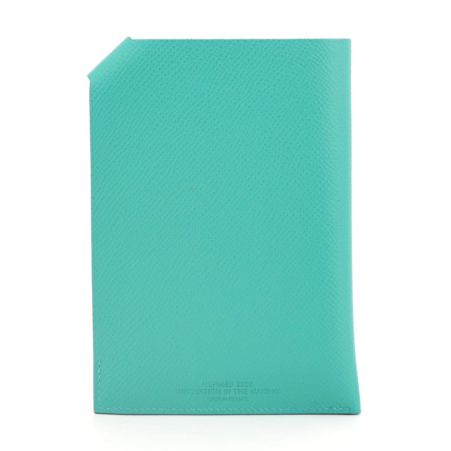 Unused ( Rank NS ) HERMÈS Tarmac passport holder Malachite (Z6) Epsom - 2