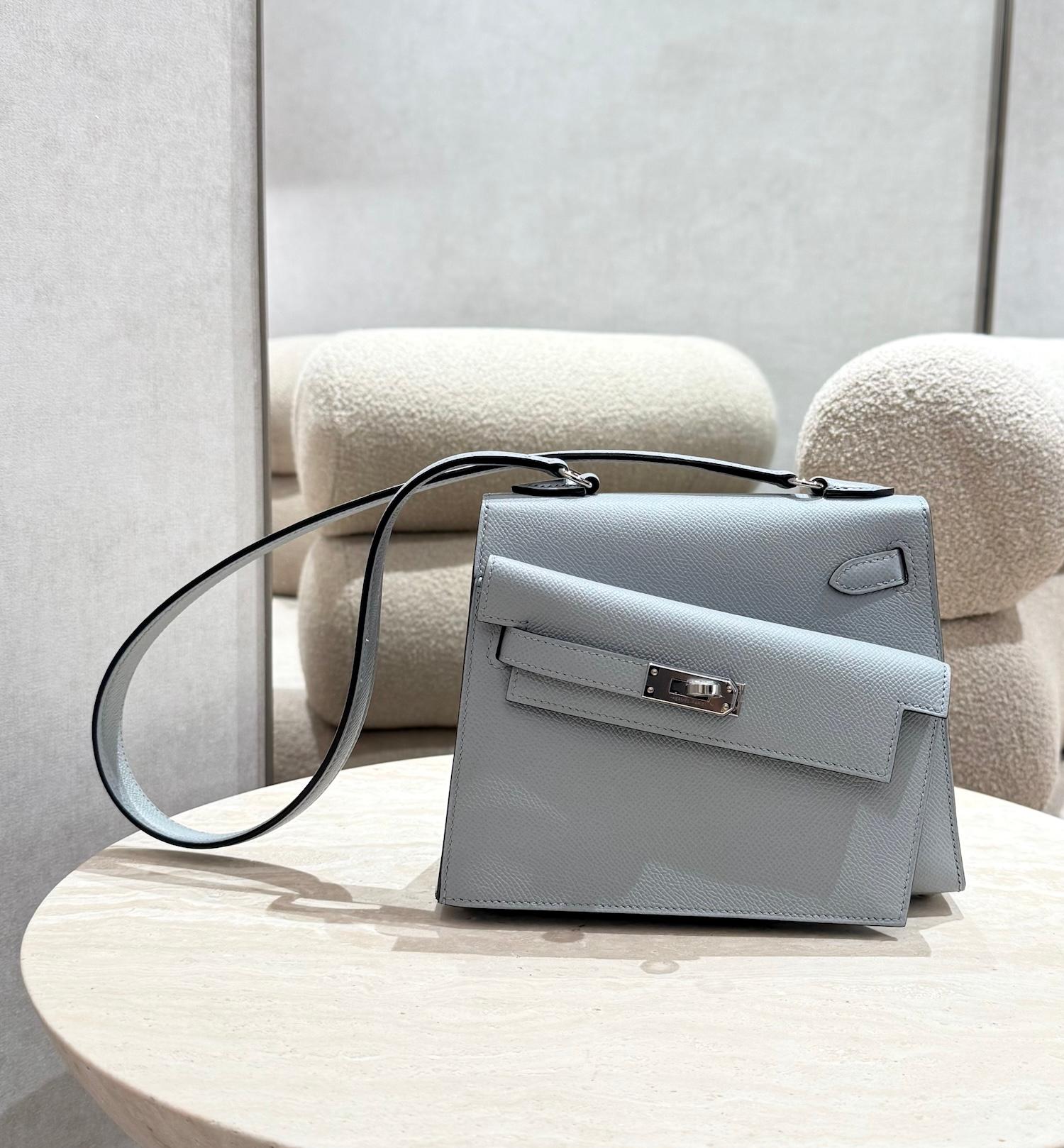 全新 HERMÈS 愛馬仕 限量收藏款 Kelly 20 en Desordre 8U 冰川藍 Bleu Glacier Epsom牛皮 銀扣 K刻 2025年 - 3