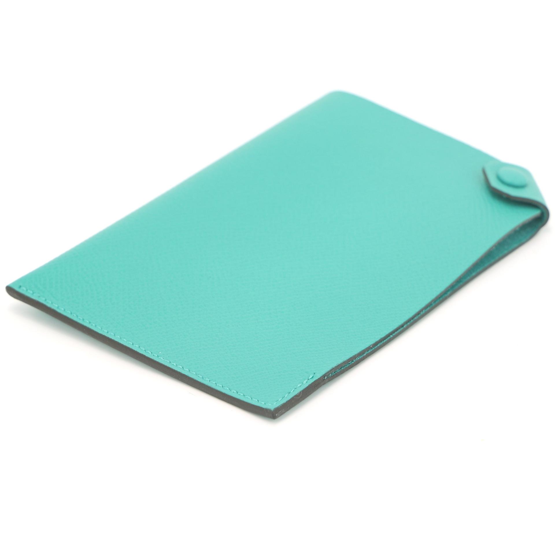 Unused ( Rank NS ) HERMÈS Tarmac passport holder Malachite (Z6) Epsom - 5