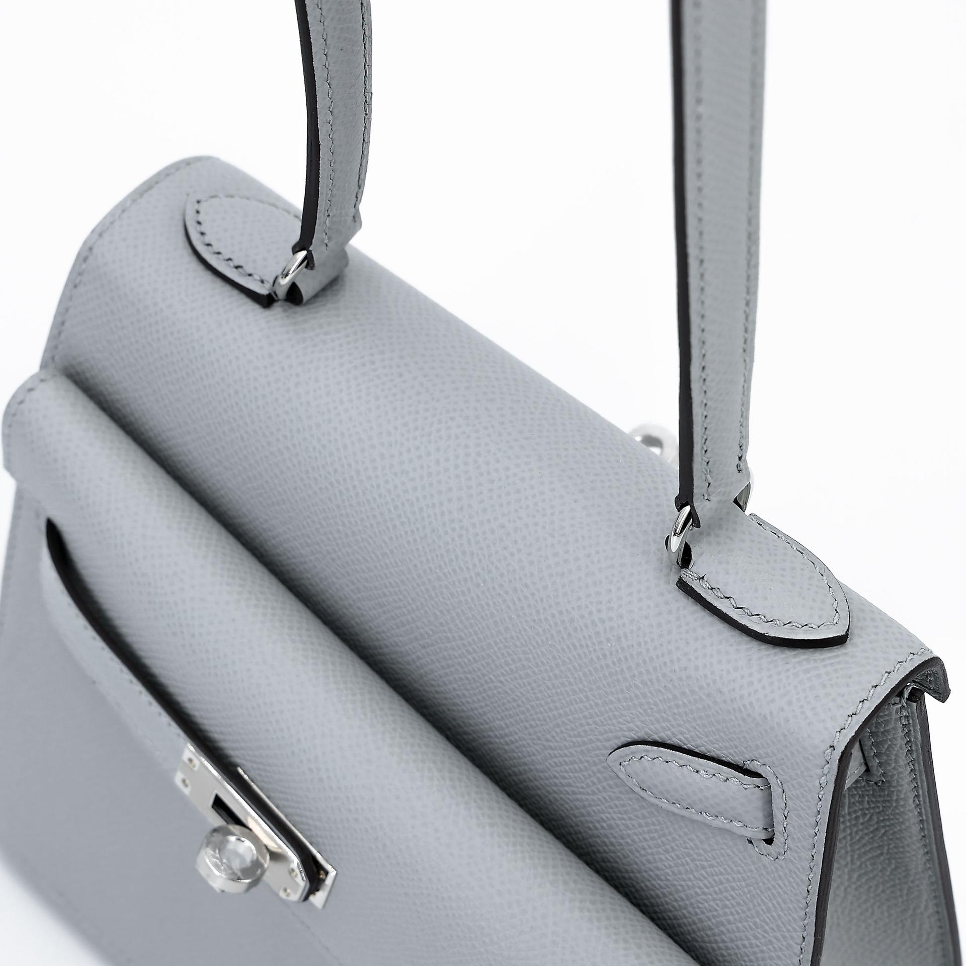 全新 HERMÈS 愛馬仕 限量收藏款 Kelly 20 en Desordre 8U 冰川藍 Bleu Glacier Epsom牛皮 銀扣 K刻 2025年 - 5