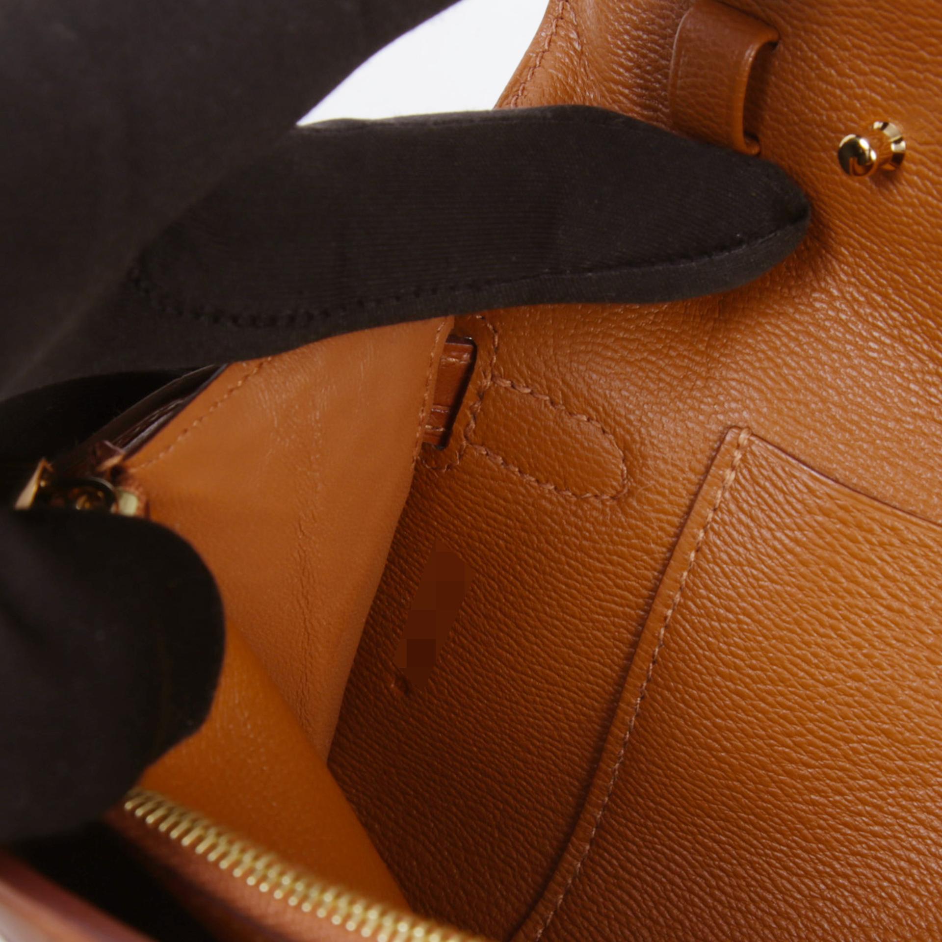 Very Good ( Rank A) HERMÈS Kelly To Go Wallet Gold (37) Matte Alligator Gold hardware B (2023) - 12