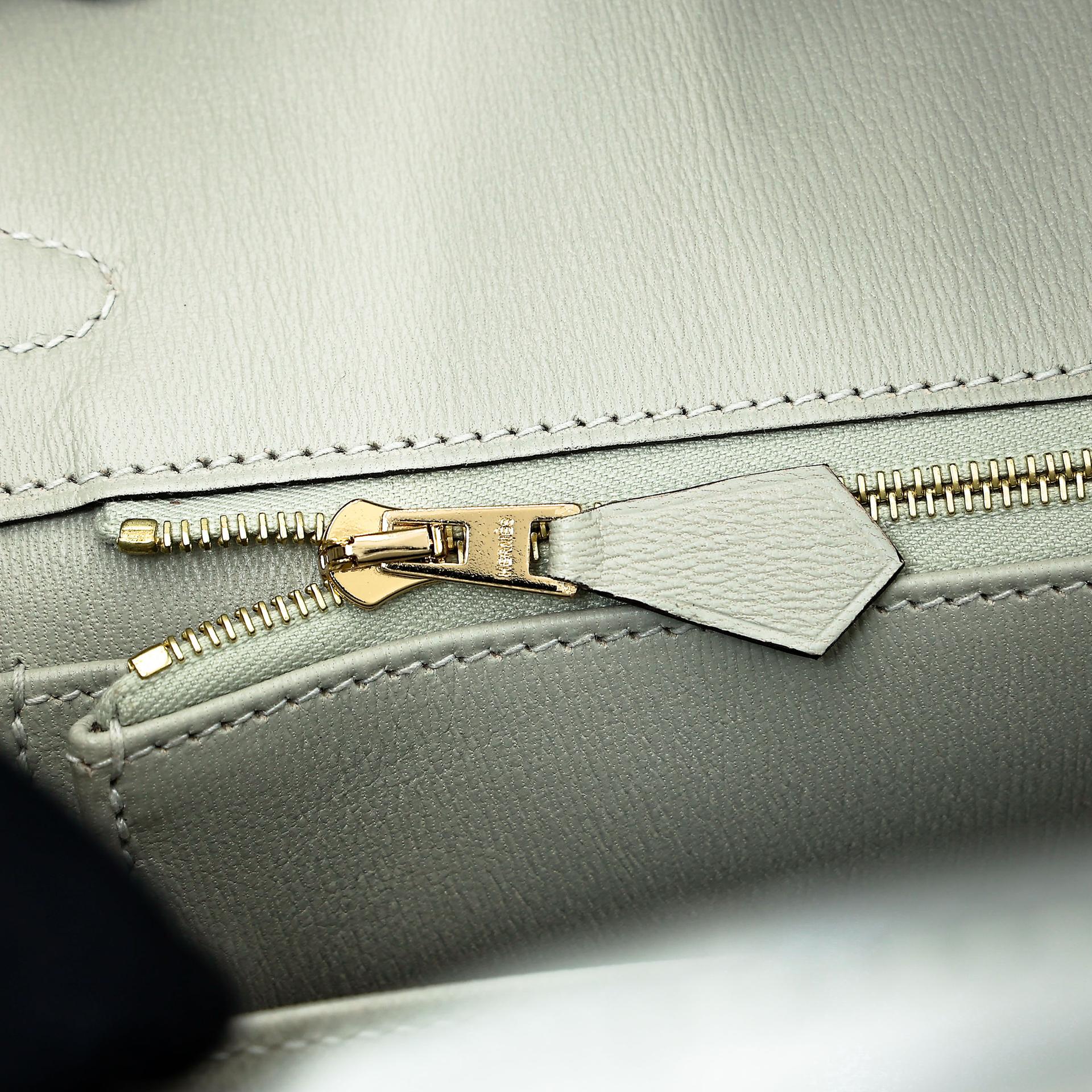 Brand New ( Rank N ) HERMÈS Birkin 25 Gris Neve (0W) Matte Alligator Gold hardware K (2025) - 13