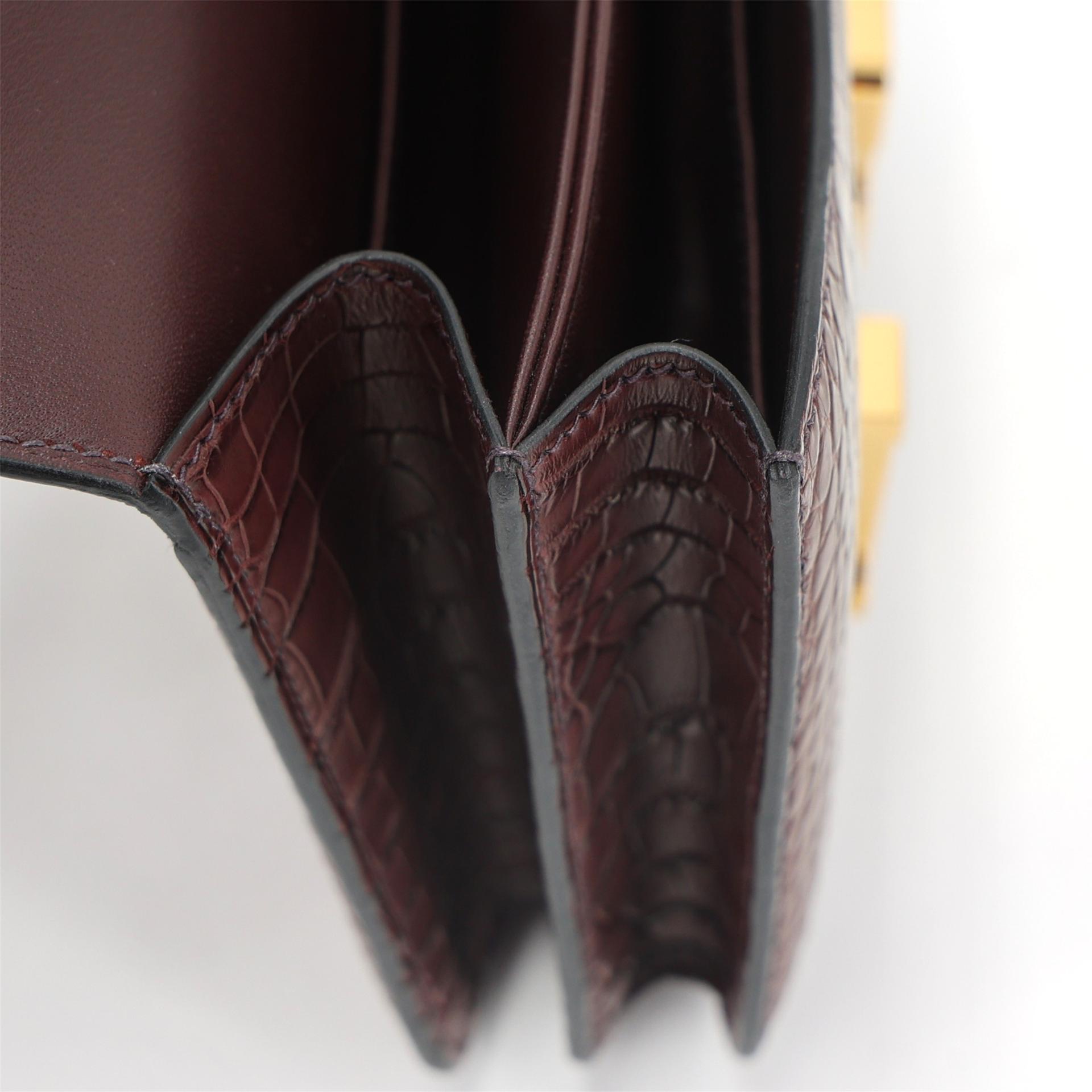 ランク NS 未使用品 HERMÈS エルメス コンスタンス3 ミニ ルージュセリエ (0G) クロコダイル アリゲーター マット ゴールド金具 Z刻印 (2021) - 18