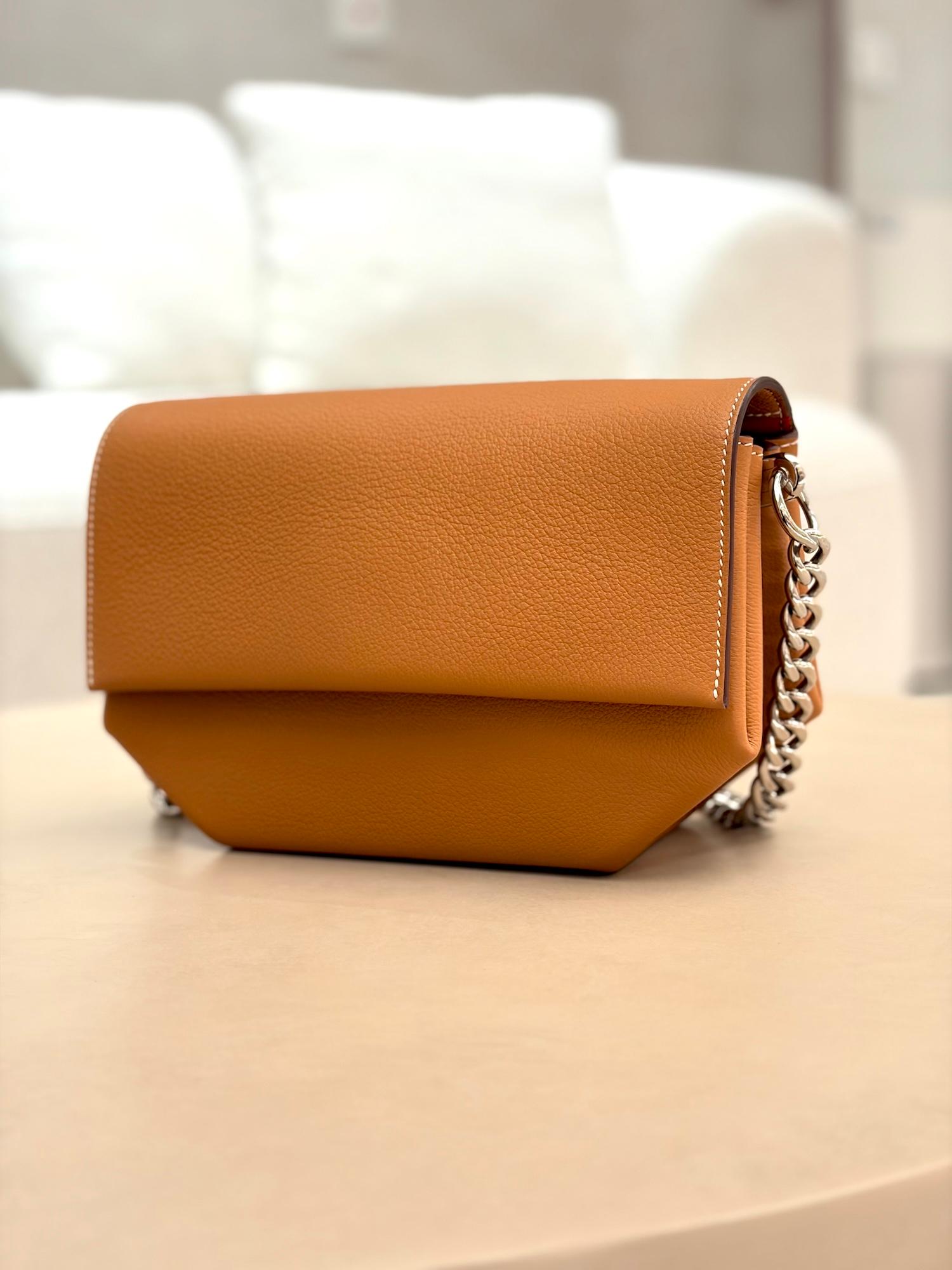 Excellent ( Rank SA ) HERMÈS Opli 24 Chain bag Toffee (1H) Capucine (9T) Taurillion Novillo Palladium hardware D (2019) - 4