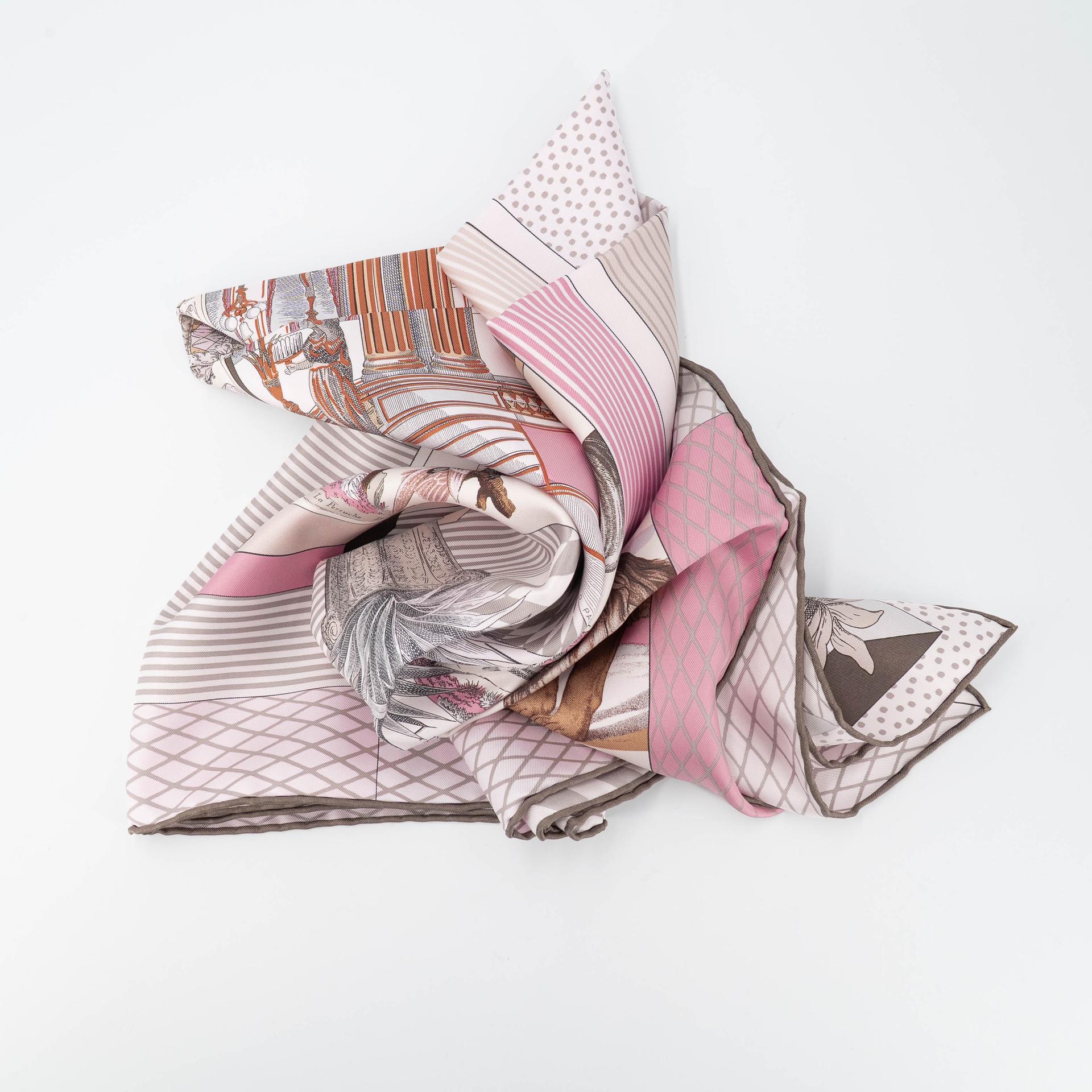 Brand New ( Rank N ) HERMÈS Carre 90 scarf GRAND THEATRE NOUVE Brown Red Silk - 2