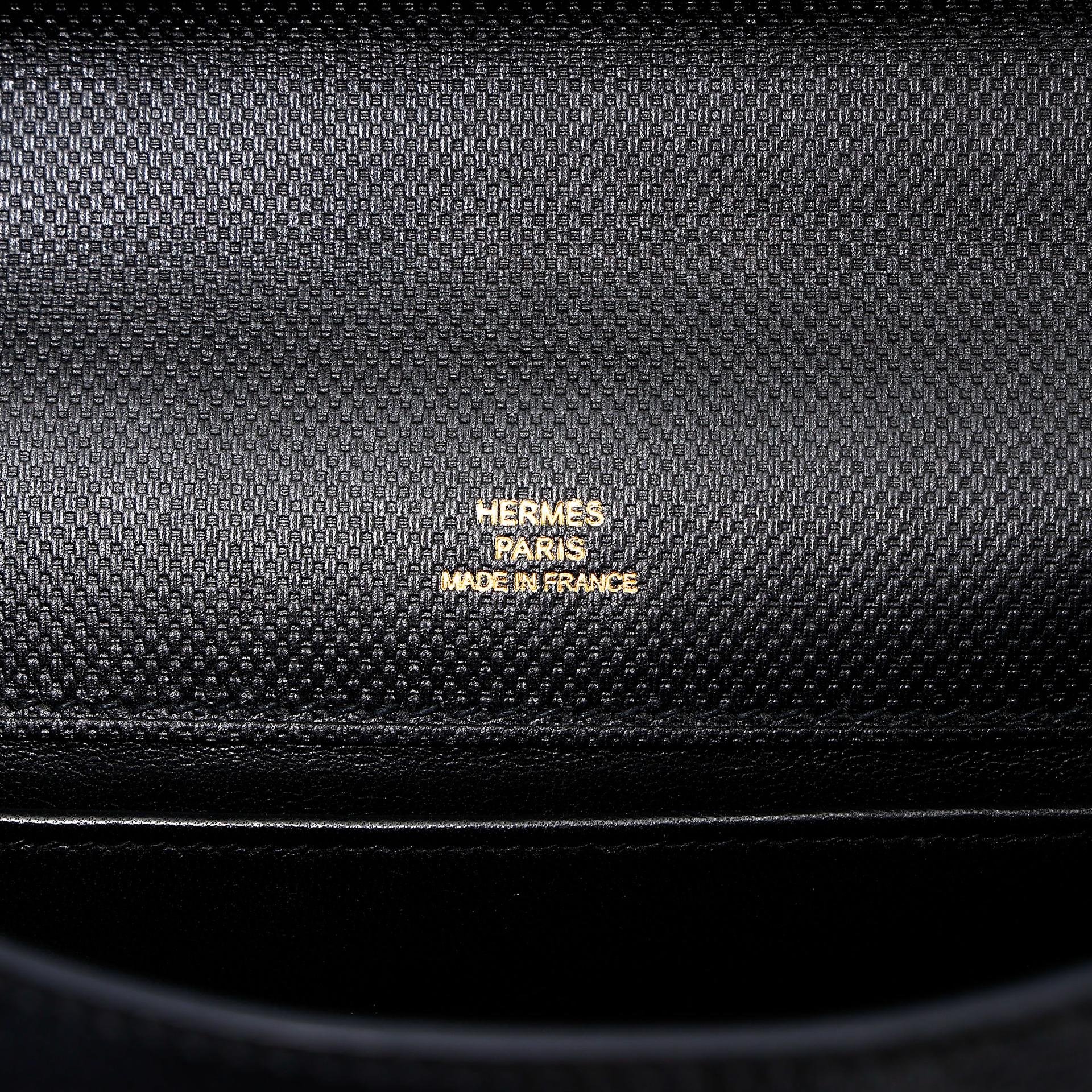 Very Good ( Rank A) HERMÈS Kelly Pochette Noir (89) Grain d`H Swift Permabrass hardware Square Q (2013) - 23