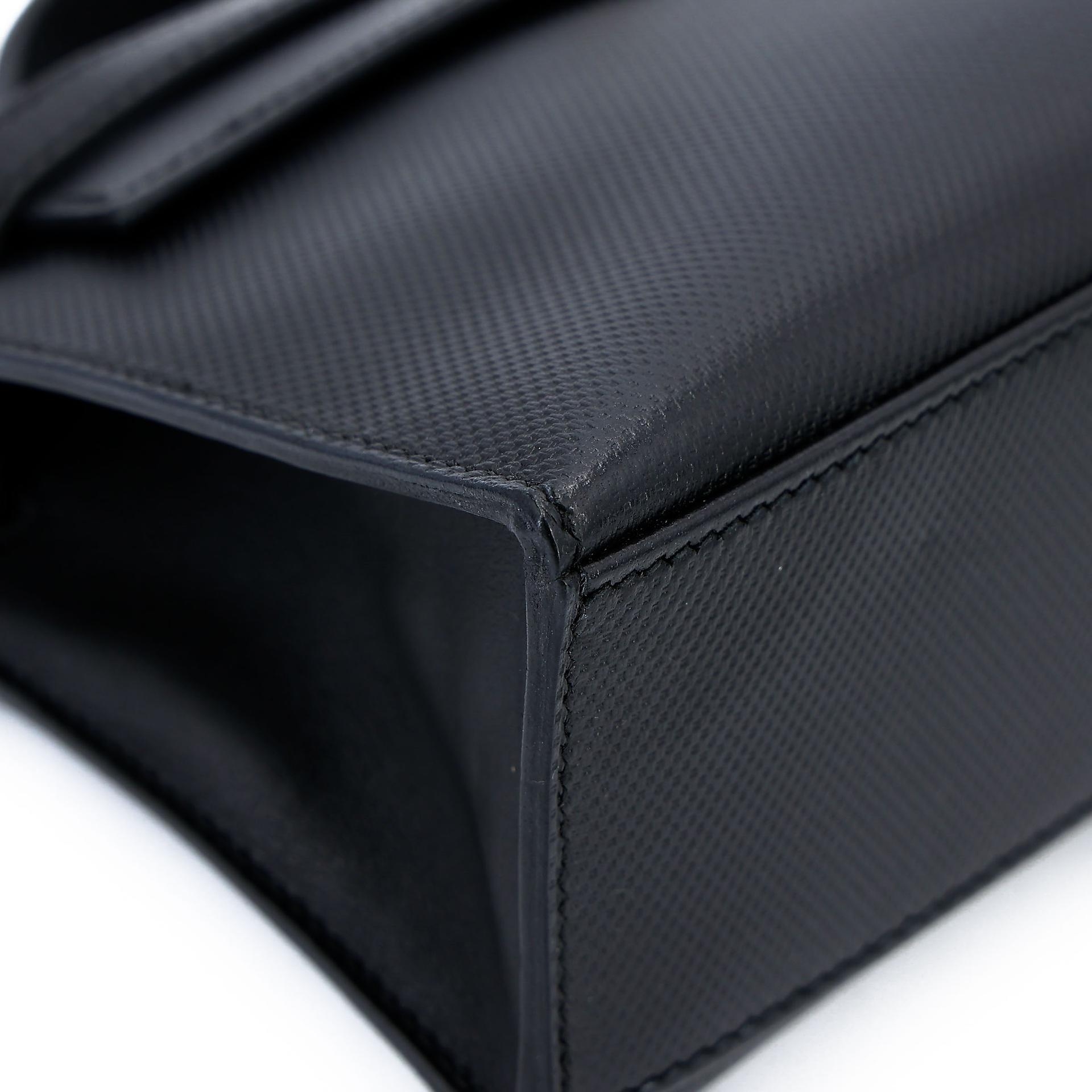 Very Good ( Rank A) HERMÈS Kelly Pochette Noir (89) Grain d`H Swift Permabrass hardware Square Q (2013) - 15