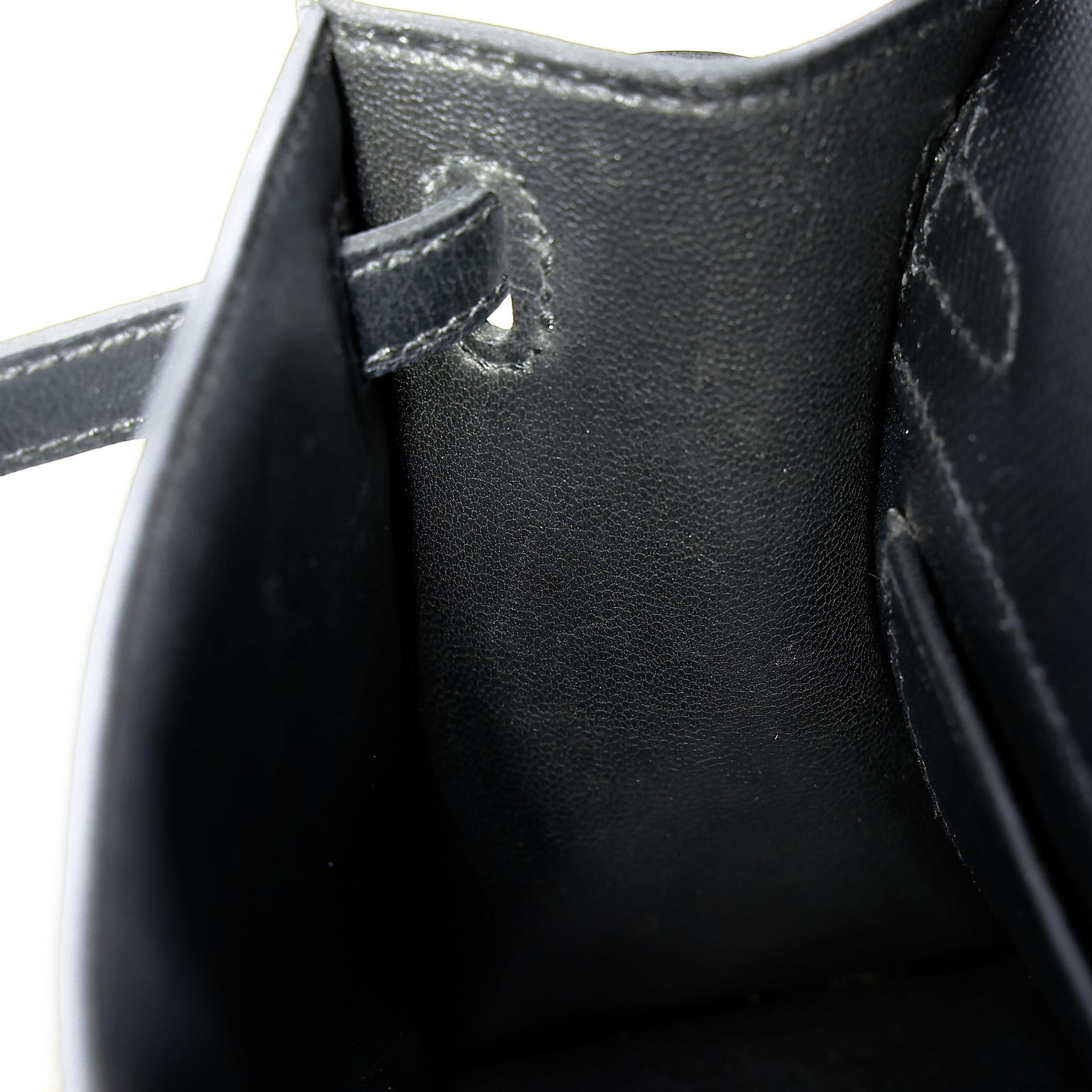 Very Good ( Rank A) HERMÈS Kelly Pochette Noir (89) Grain d`H Swift Permabrass hardware Square Q (2013) - 31