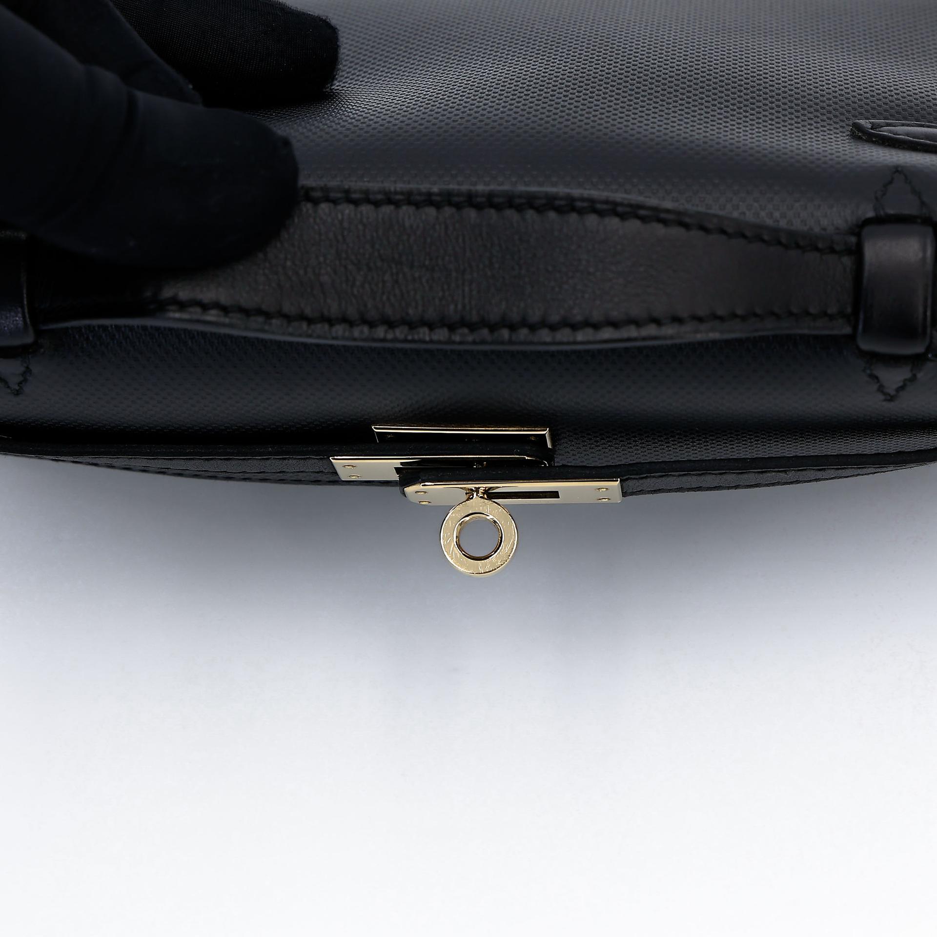 Very Good ( Rank A) HERMÈS Kelly Pochette Noir (89) Grain d`H Swift Permabrass hardware Square Q (2013) - 19