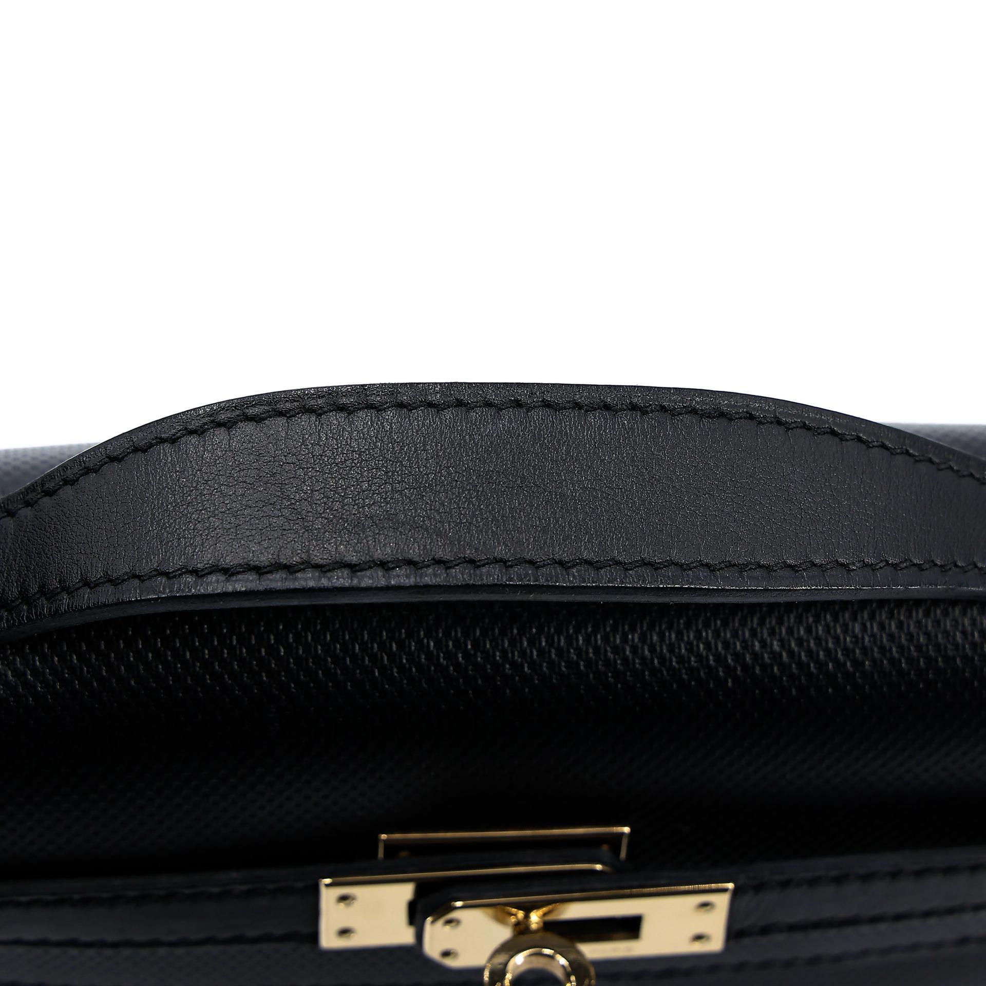 Very Good ( Rank A) HERMÈS Kelly Pochette Noir (89) Grain d`H Swift Permabrass hardware Square Q (2013) - 5