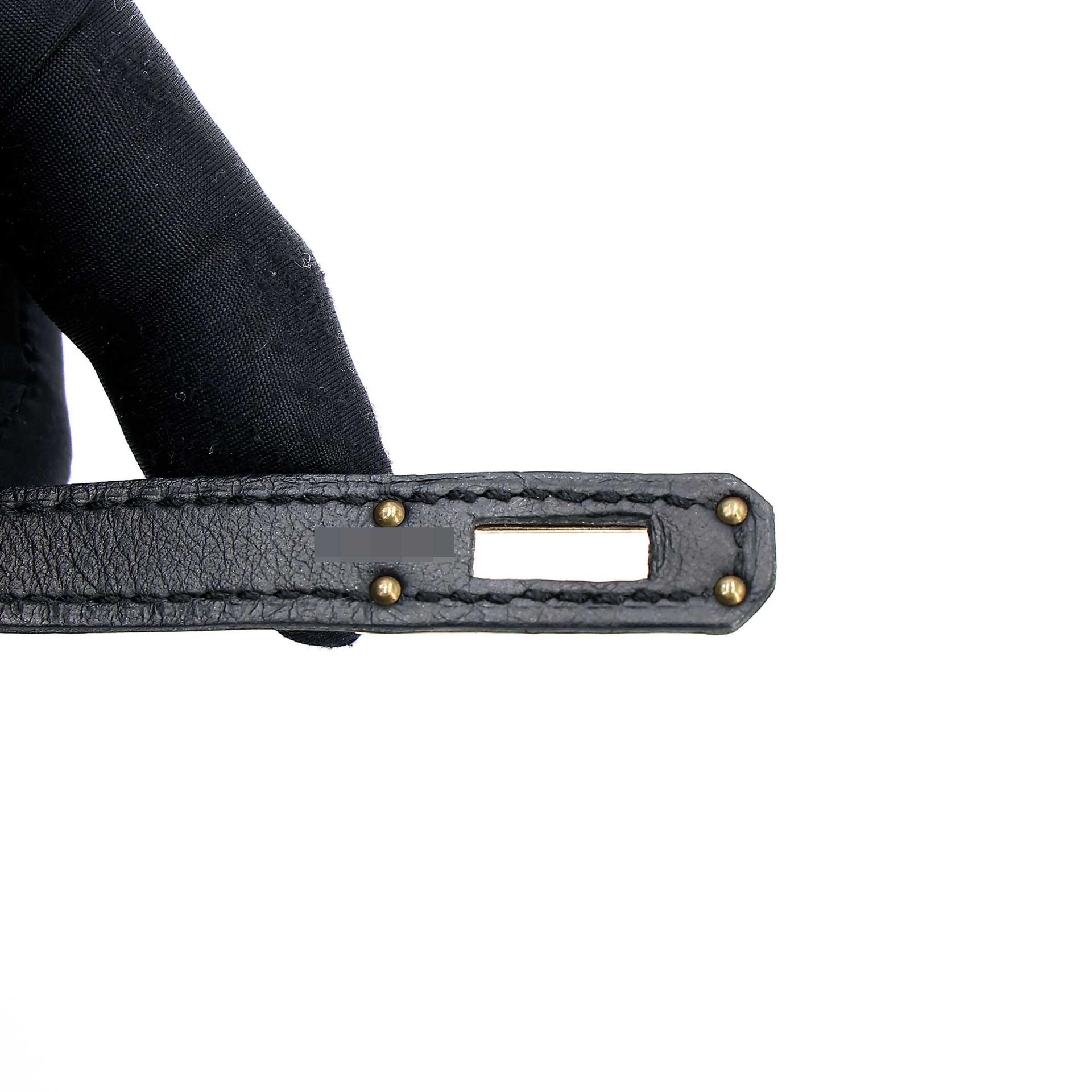 Very Good ( Rank A) HERMÈS Kelly Pochette Noir (89) Grain d`H Swift Permabrass hardware Square Q (2013) - 24