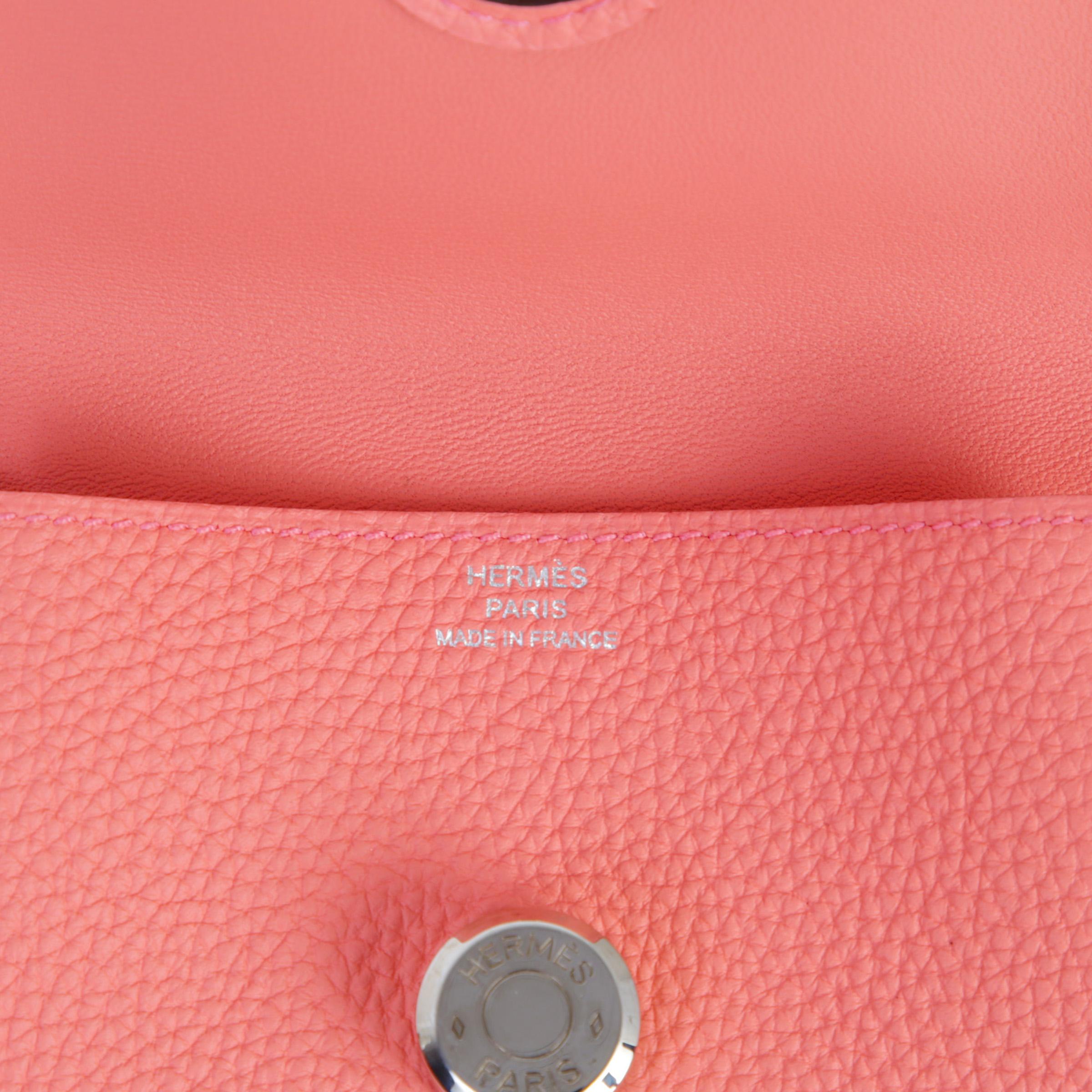 Very Good ( Rank A) HERMÈS Dogon Chain Coin Case Rose Candy (8T) Clemence Palladium hardware B (2023) - 7