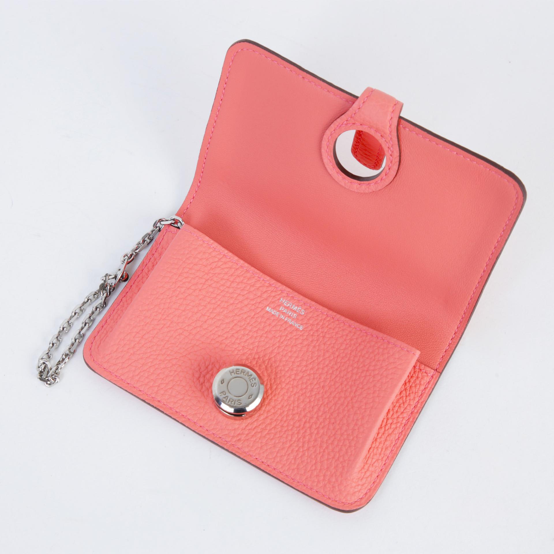 Very Good ( Rank A) HERMÈS Dogon Chain Coin Case Rose Candy (8T) Clemence Palladium hardware B (2023) - 6