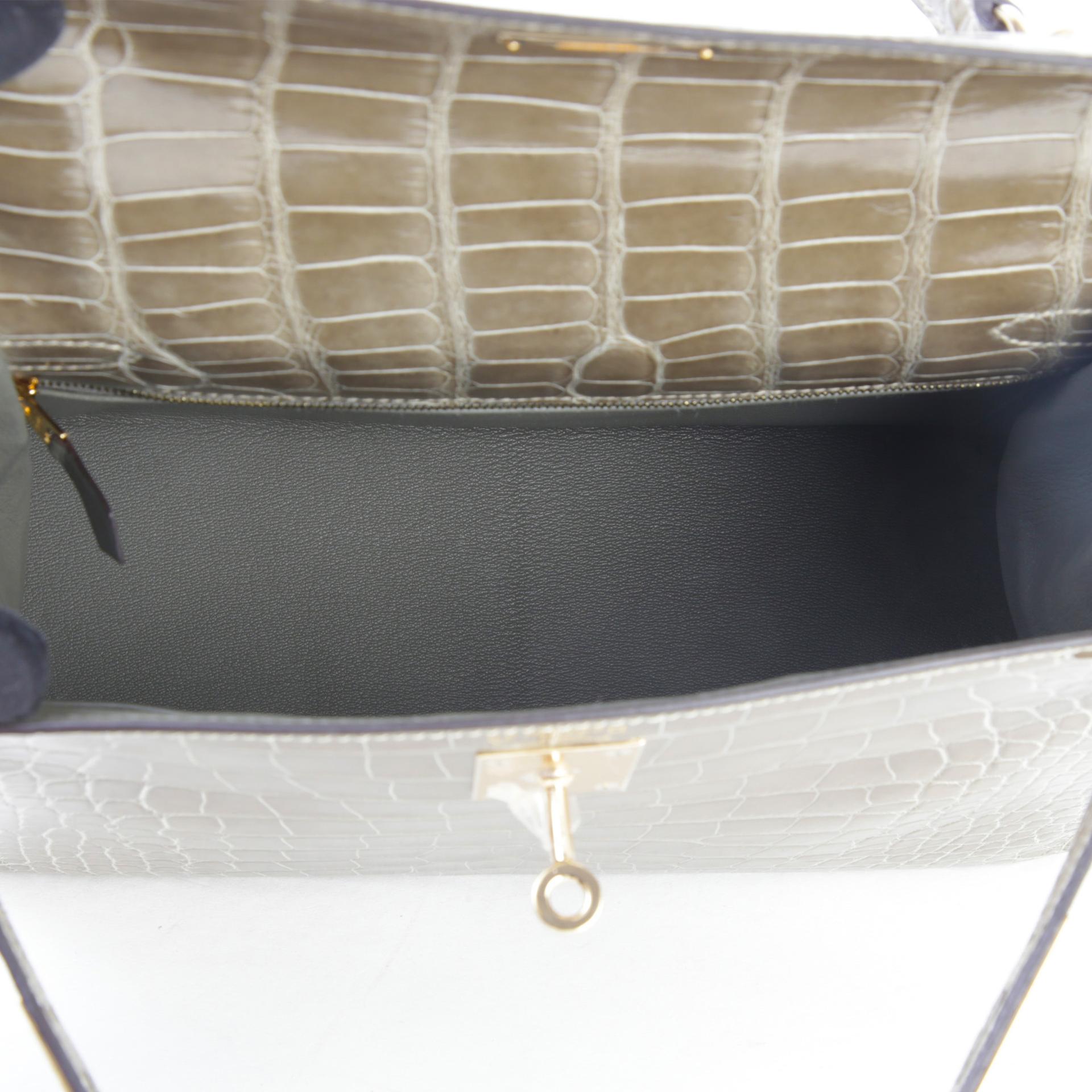 未使用保存品 HERMÈS 愛馬仕 Kelly 28 外縫 81 斑鳩灰 Gris Tourterelle □ 短吻鱷 亮面 香檳金扣 D刻 2019年 - 10
