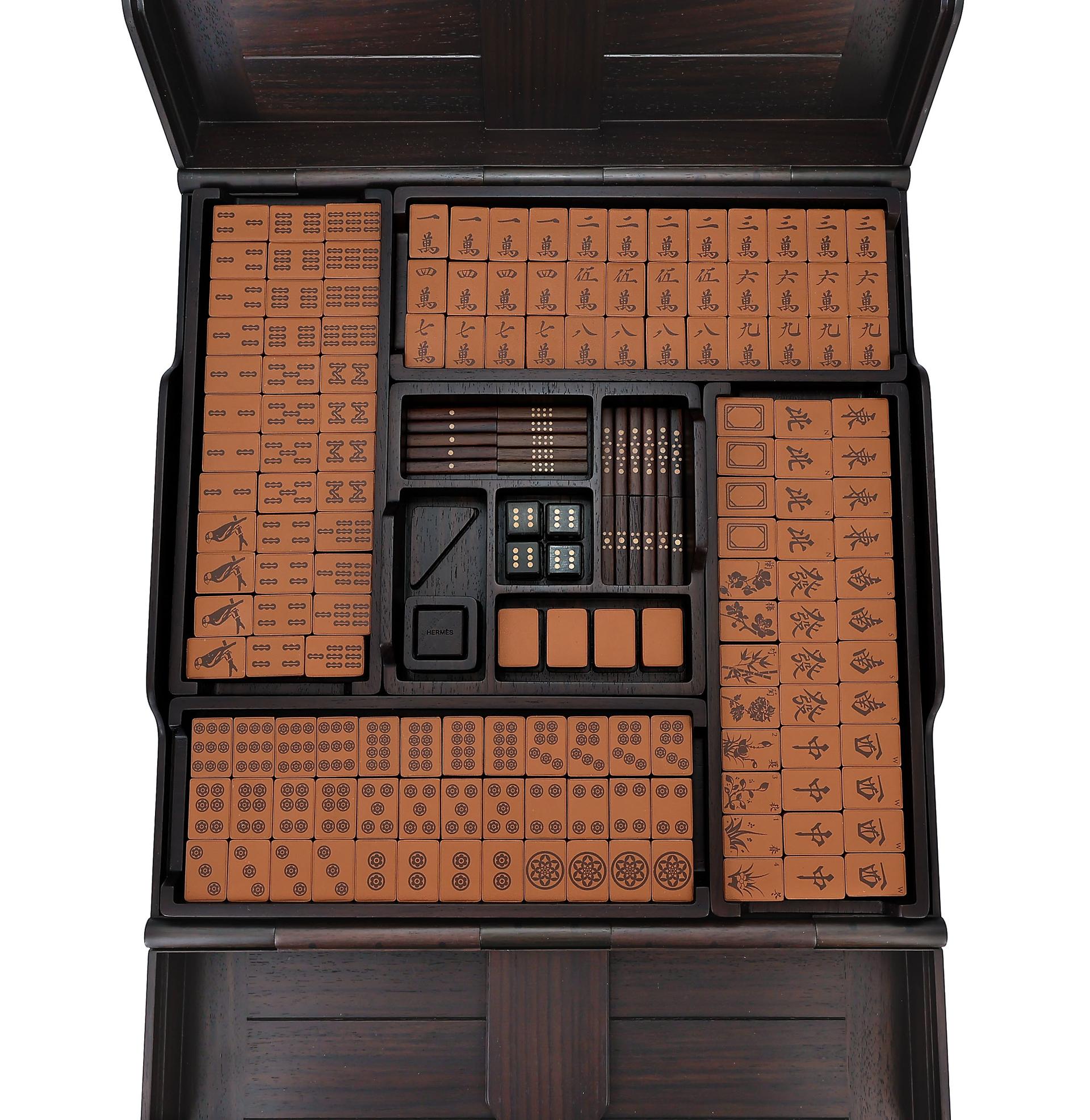 Helios Mahjong set Brown