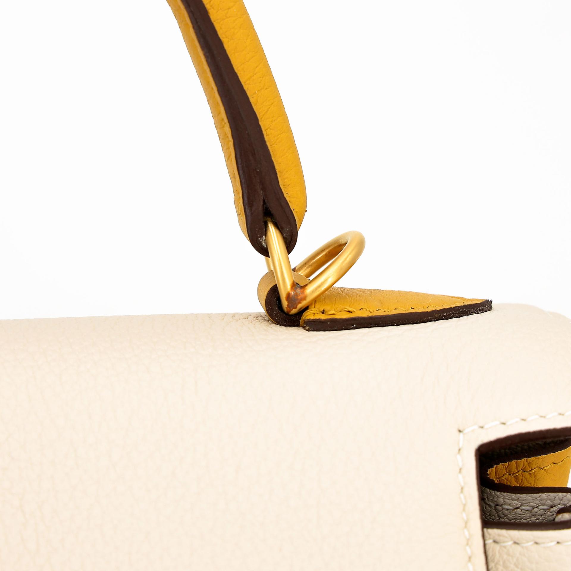 Excellent ( Rank SA ) HERMÈS Special Order Kelly 25 HSS Craie (10) Jaune Ambre (9D) Togo Brushed Gold hardware Z (2021) - 20