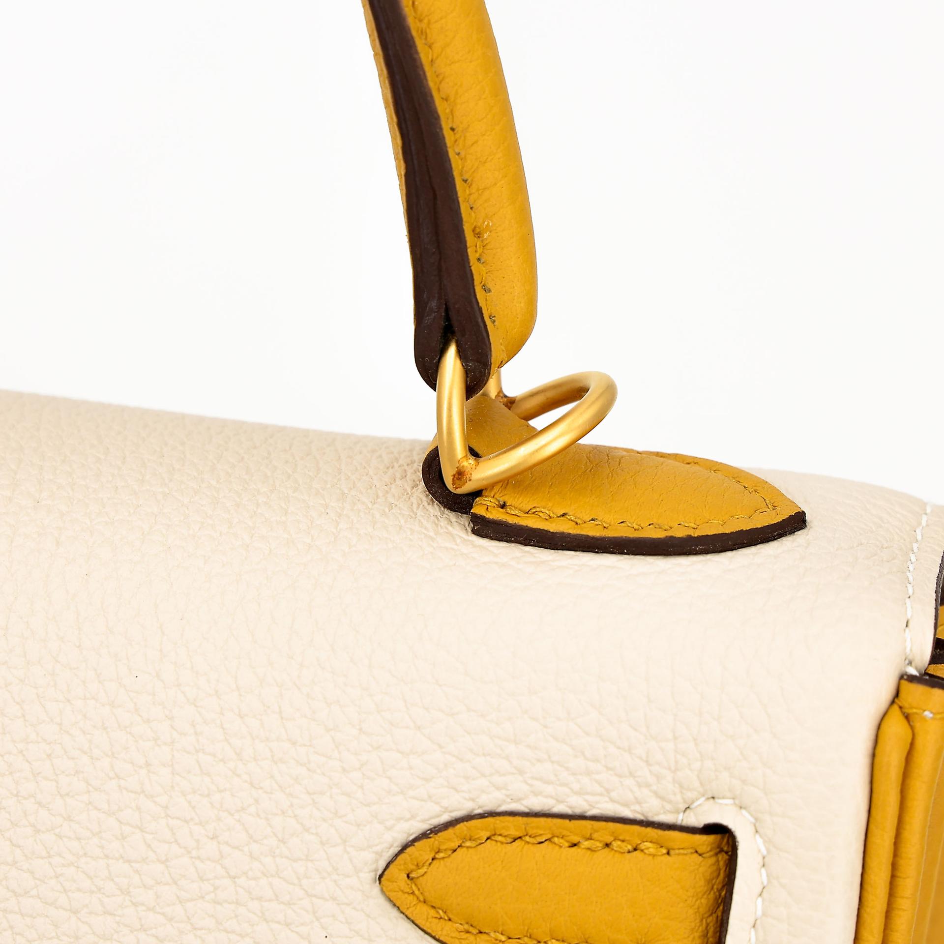 Excellent ( Rank SA ) HERMÈS Special Order Kelly 25 HSS Craie (10) Jaune Ambre (9D) Togo Brushed Gold hardware Z (2021) - 22