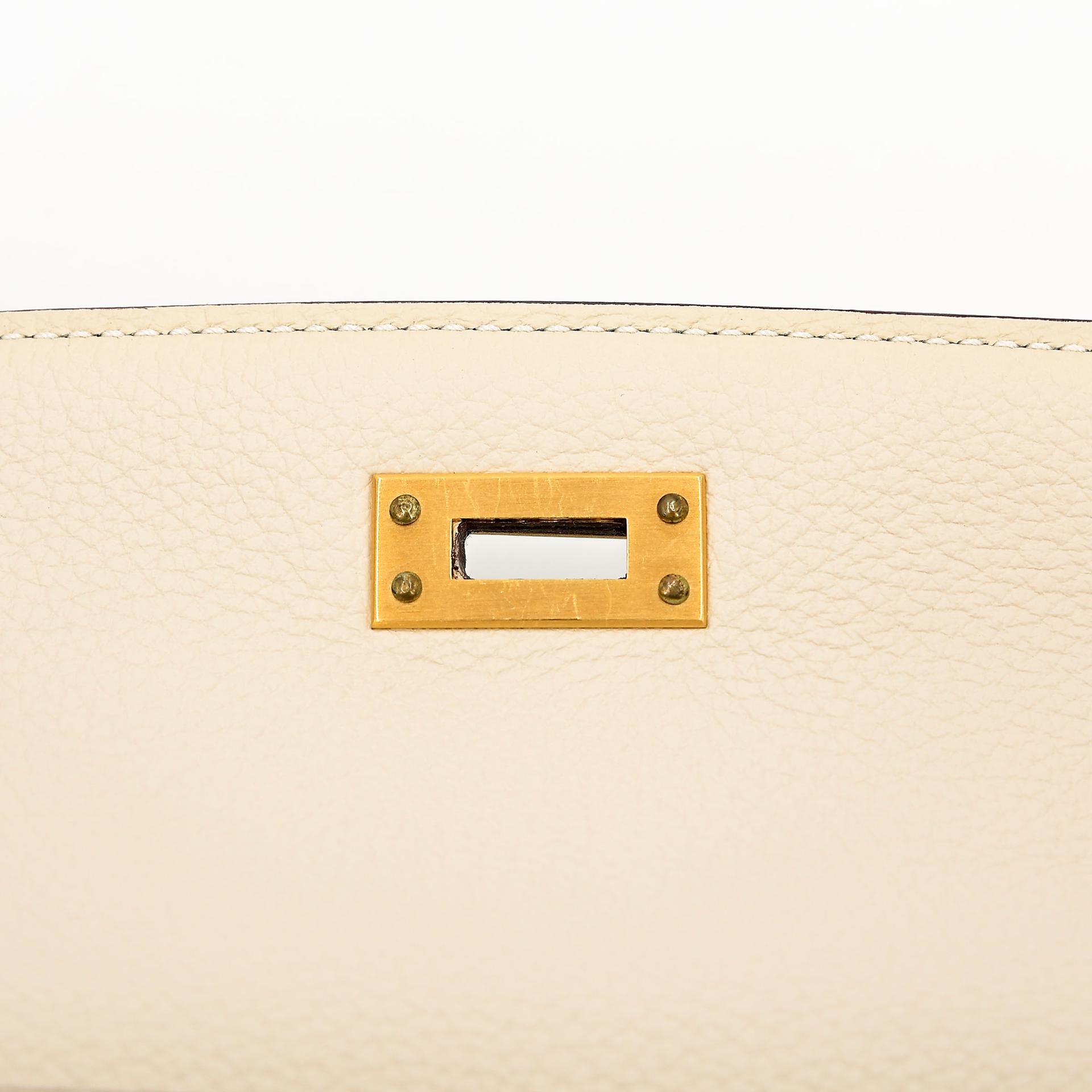 Excellent ( Rank SA ) HERMÈS Special Order Kelly 25 HSS Craie (10) Jaune Ambre (9D) Togo Brushed Gold hardware Z (2021) - 17