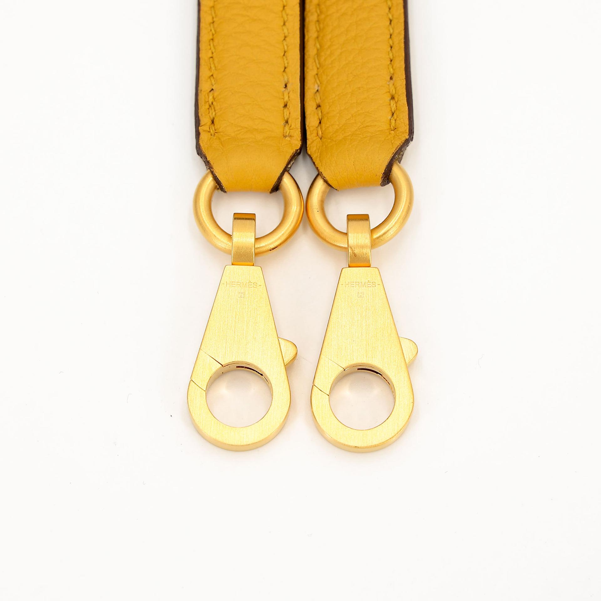 Excellent ( Rank SA ) HERMÈS Special Order Kelly 25 HSS Craie (10) Jaune Ambre (9D) Togo Brushed Gold hardware Z (2021) - 32