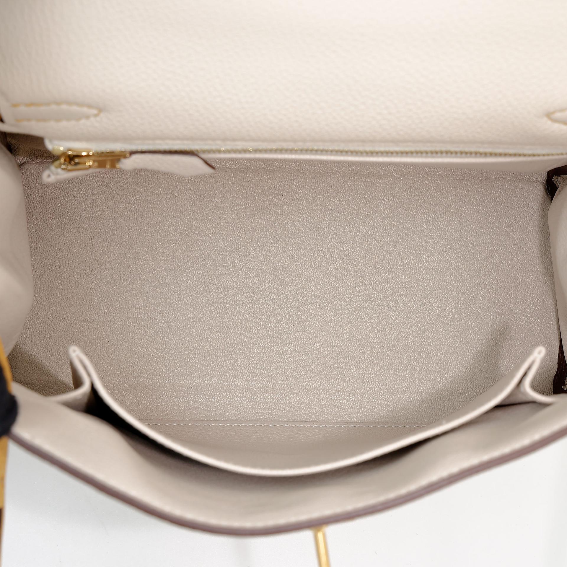 Excellent ( Rank SA ) HERMÈS Special Order Kelly 25 HSS Craie (10) Jaune Ambre (9D) Togo Brushed Gold hardware Z (2021) - 29