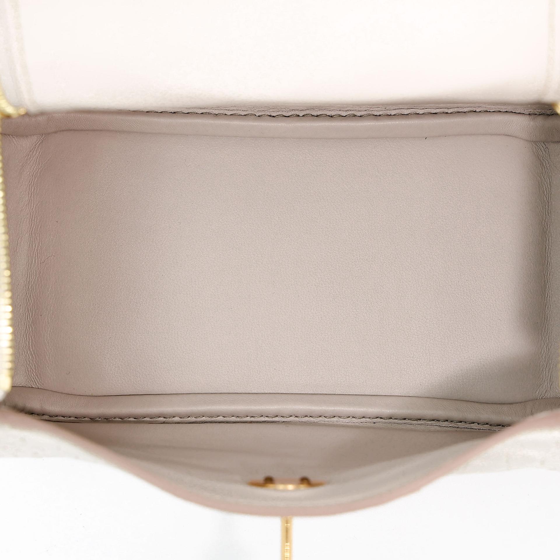 全新 HERMÈS 爱马仕 Mini Lindy 二代 8L 冰川白 Beton □ 短吻鳄 雾面 金扣 K刻 2025年 - 18