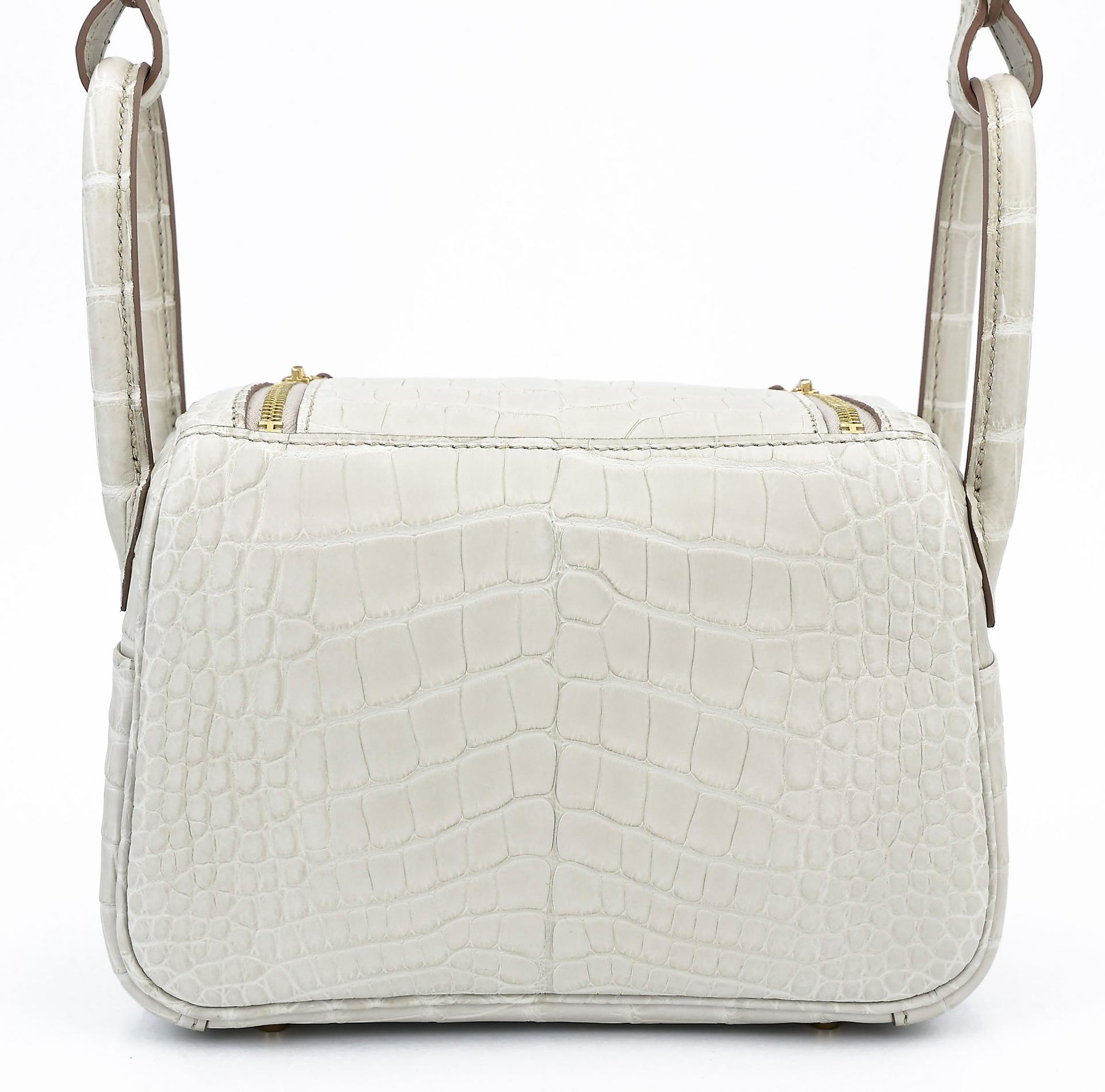 全新 HERMÈS 爱马仕 Mini Lindy 二代 8L 冰川白 Beton □ 短吻鳄 雾面 金扣 K刻 2025年 - 2