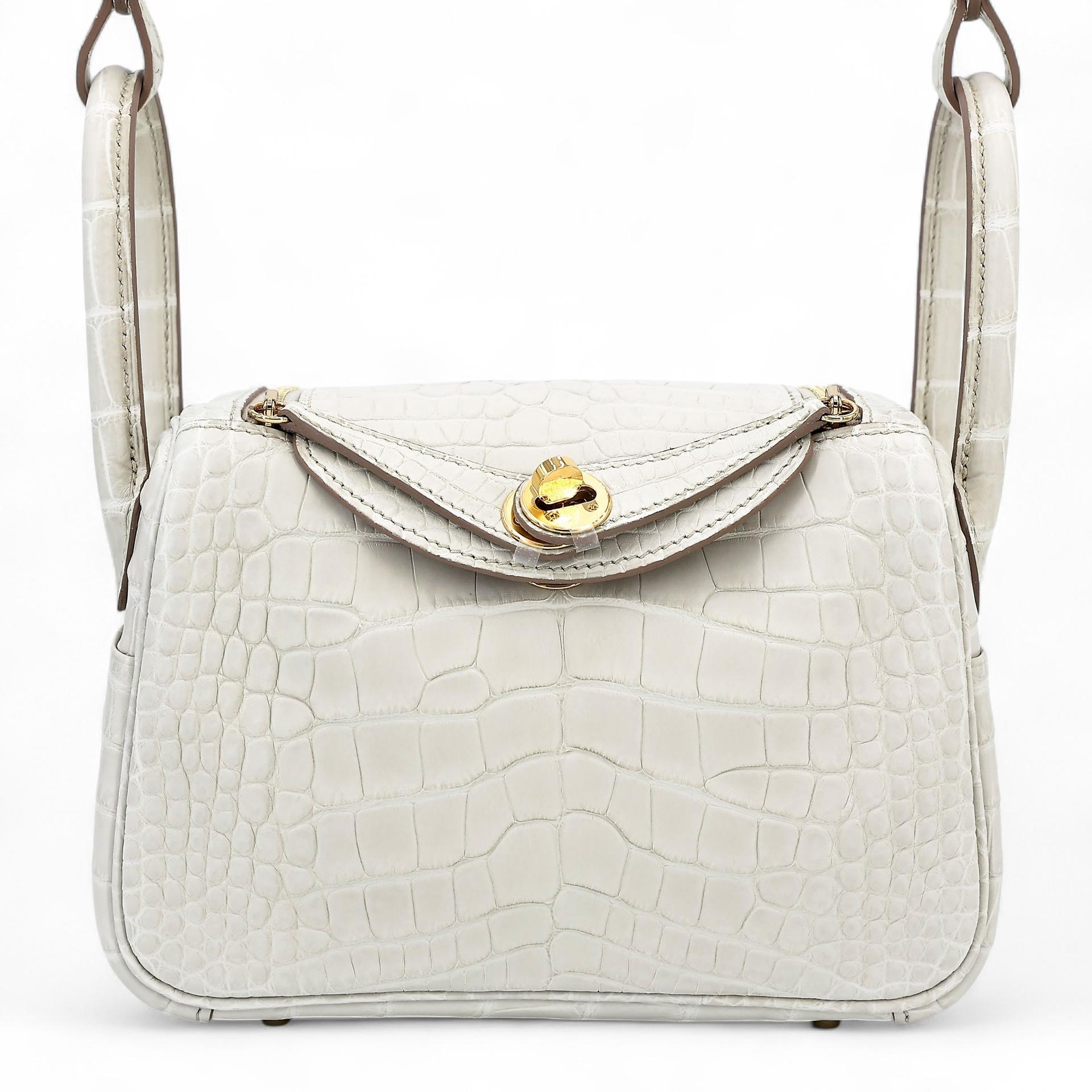 全新 HERMÈS 爱马仕 Mini Lindy 二代 8L 冰川白 Beton □ 短吻鳄 雾面 金扣 K刻 2025年 - 1