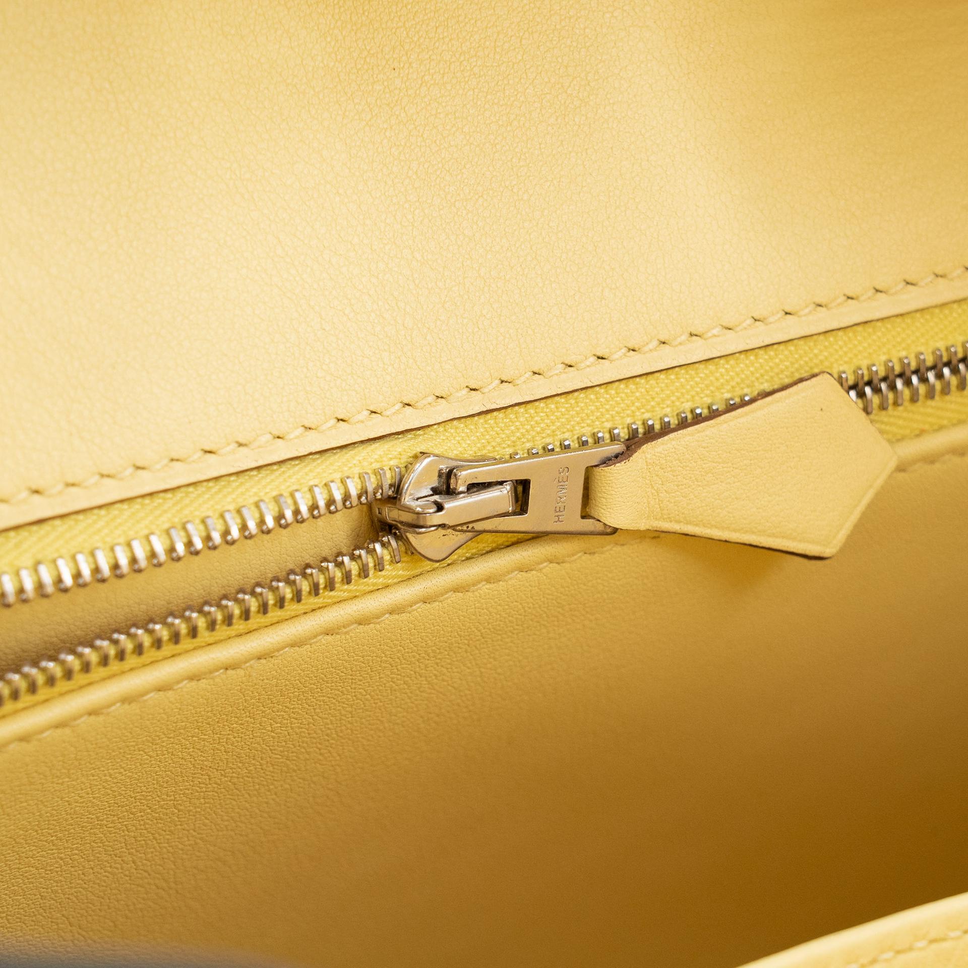 Excellent ( Rank SA ) HERMÈS Birkin 25 Jaune Poussin (1Z) Swift Palladium hardware R (2014) - 17