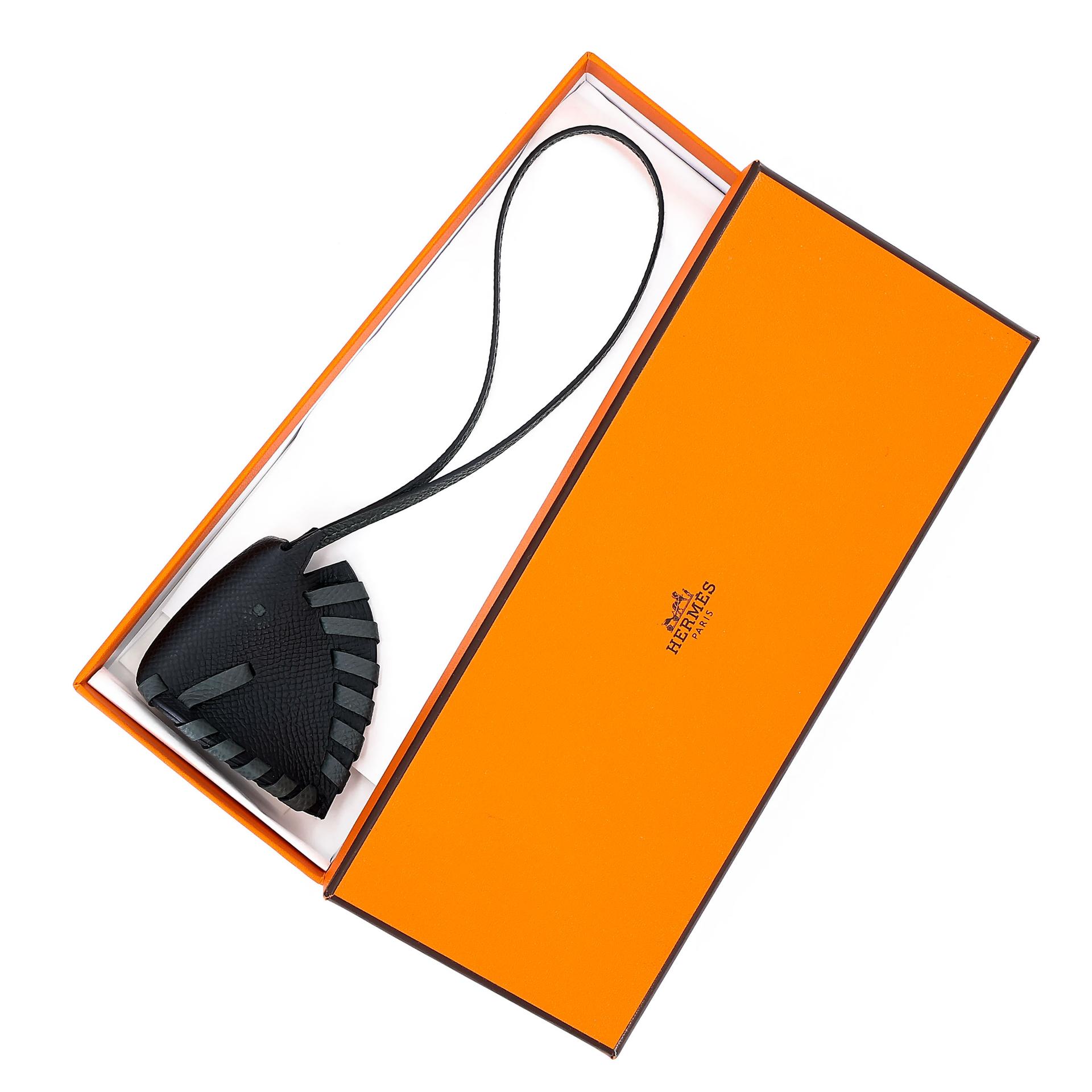 ランク N 新品 HERMÈS エルメス シュヴァル・トレッセ チャーム ブラック (89) ヴェールマングローブ (Q0) エプソン K刻印 (2025) - 3