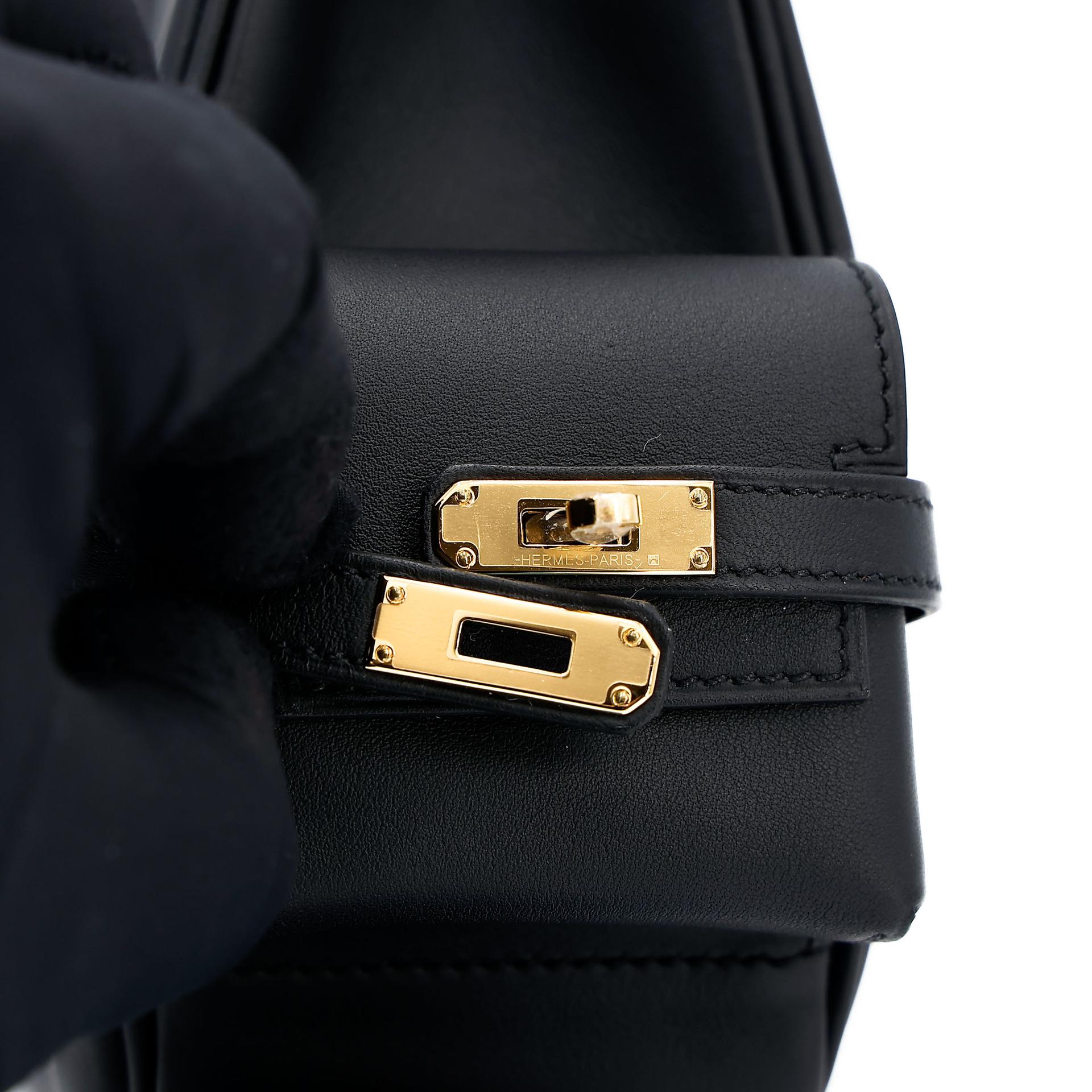 Brand New ( Rank N ) HERMÈS Kelly Jump Noir (89) Swift Gold hardware W (2024) - 10