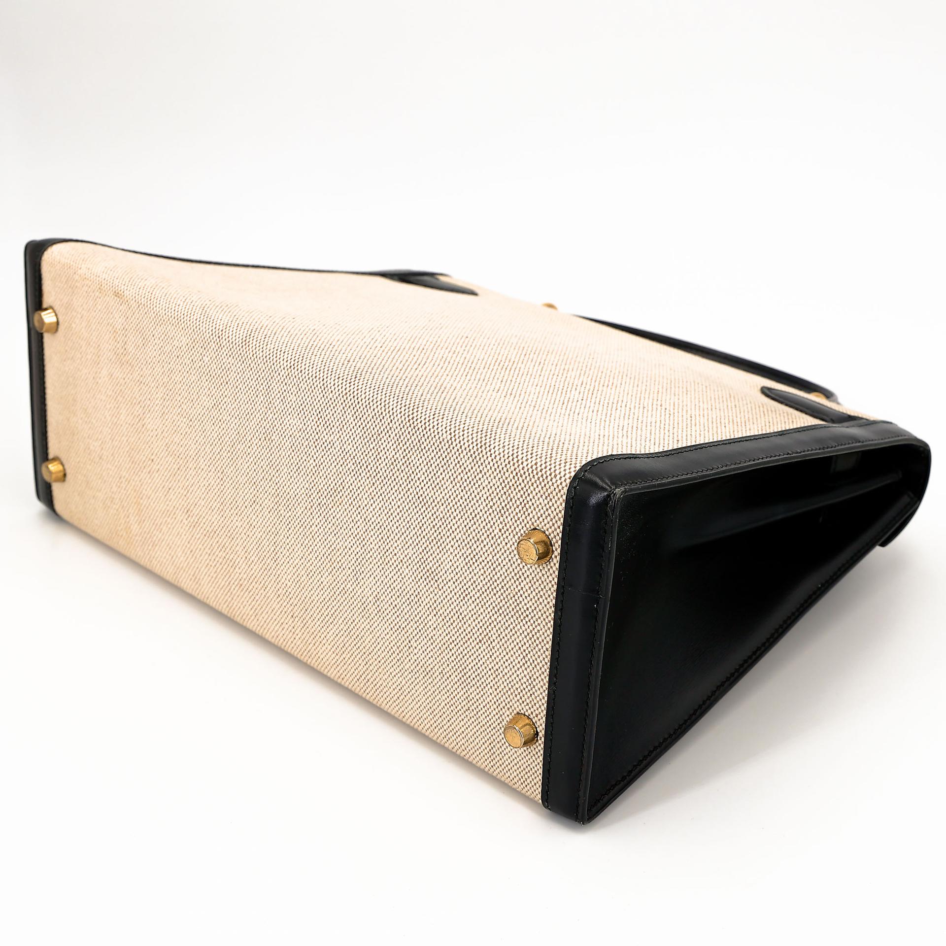 Very Good ( Rank A) HERMÈS Kelly 32 Sellier Noir (89) Toile H canvas Box-calf Gold hardware Circle Y (1995) - 13