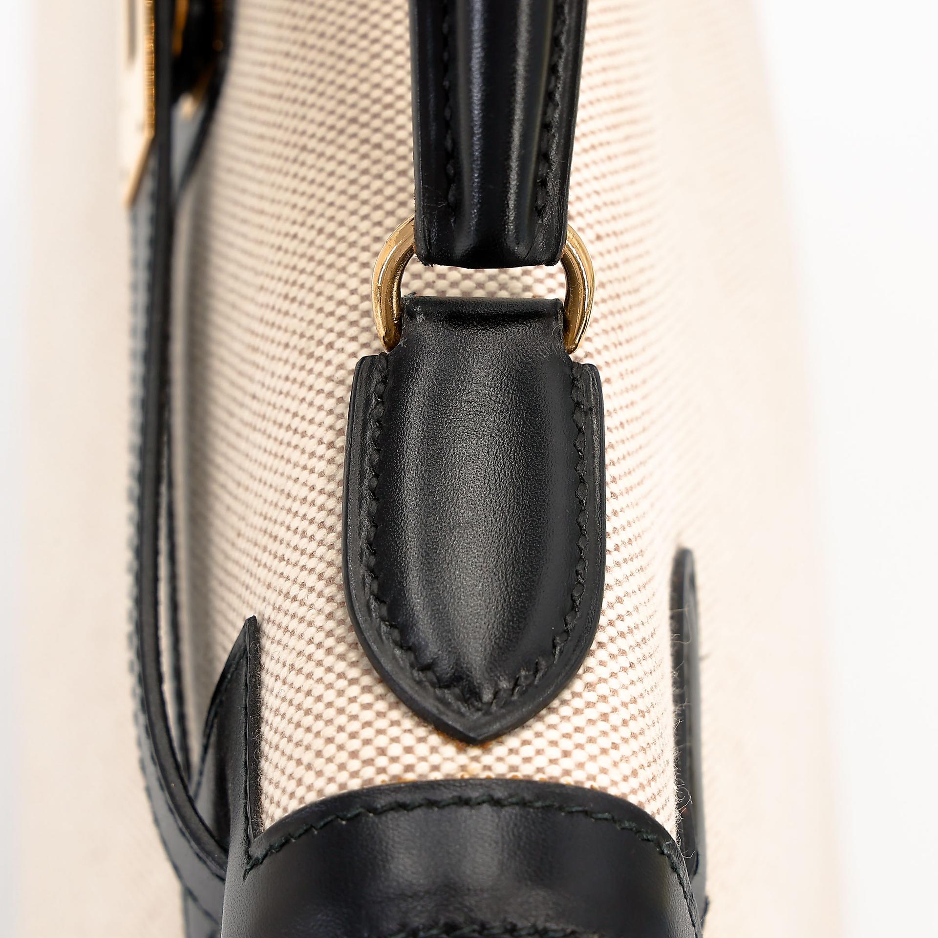 Very Good ( Rank A) HERMÈS Kelly 32 Sellier Noir (89) Toile H canvas Box-calf Gold hardware Circle Y (1995) - 10