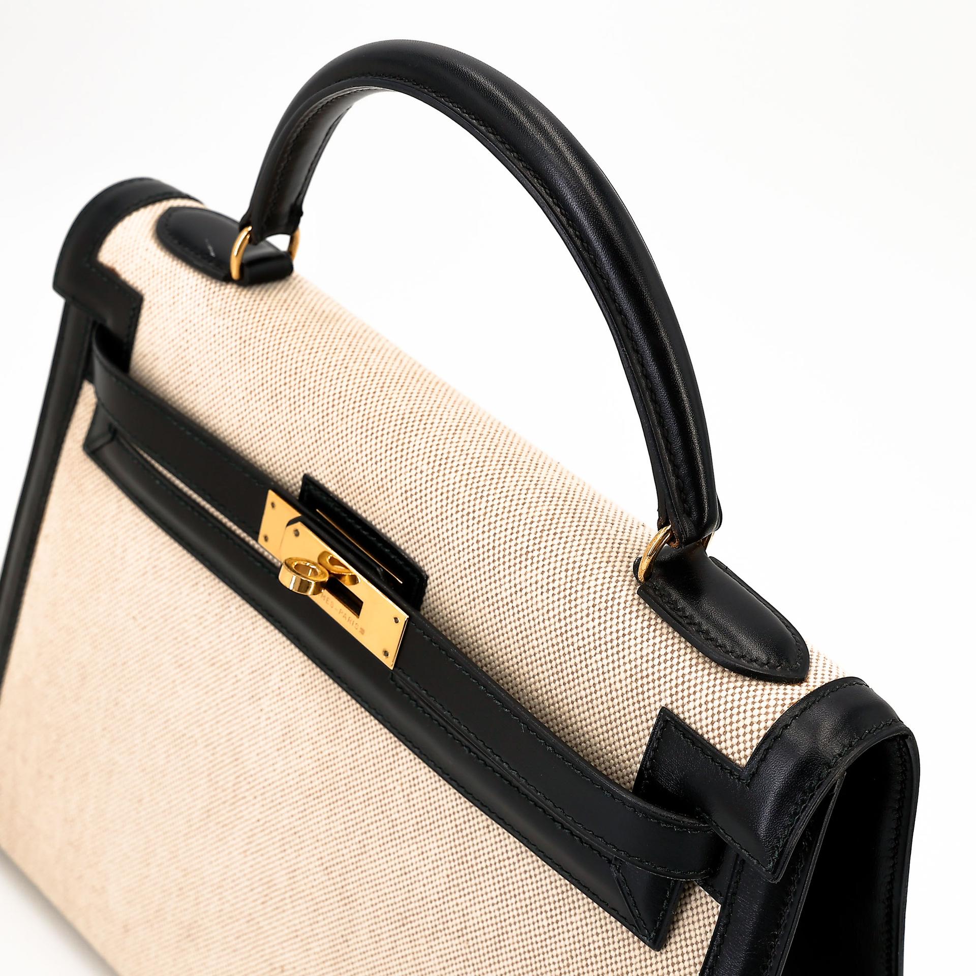 Very Good ( Rank A) HERMÈS Kelly 32 Sellier Noir (89) Toile H canvas Box-calf Gold hardware Circle Y (1995) - 5