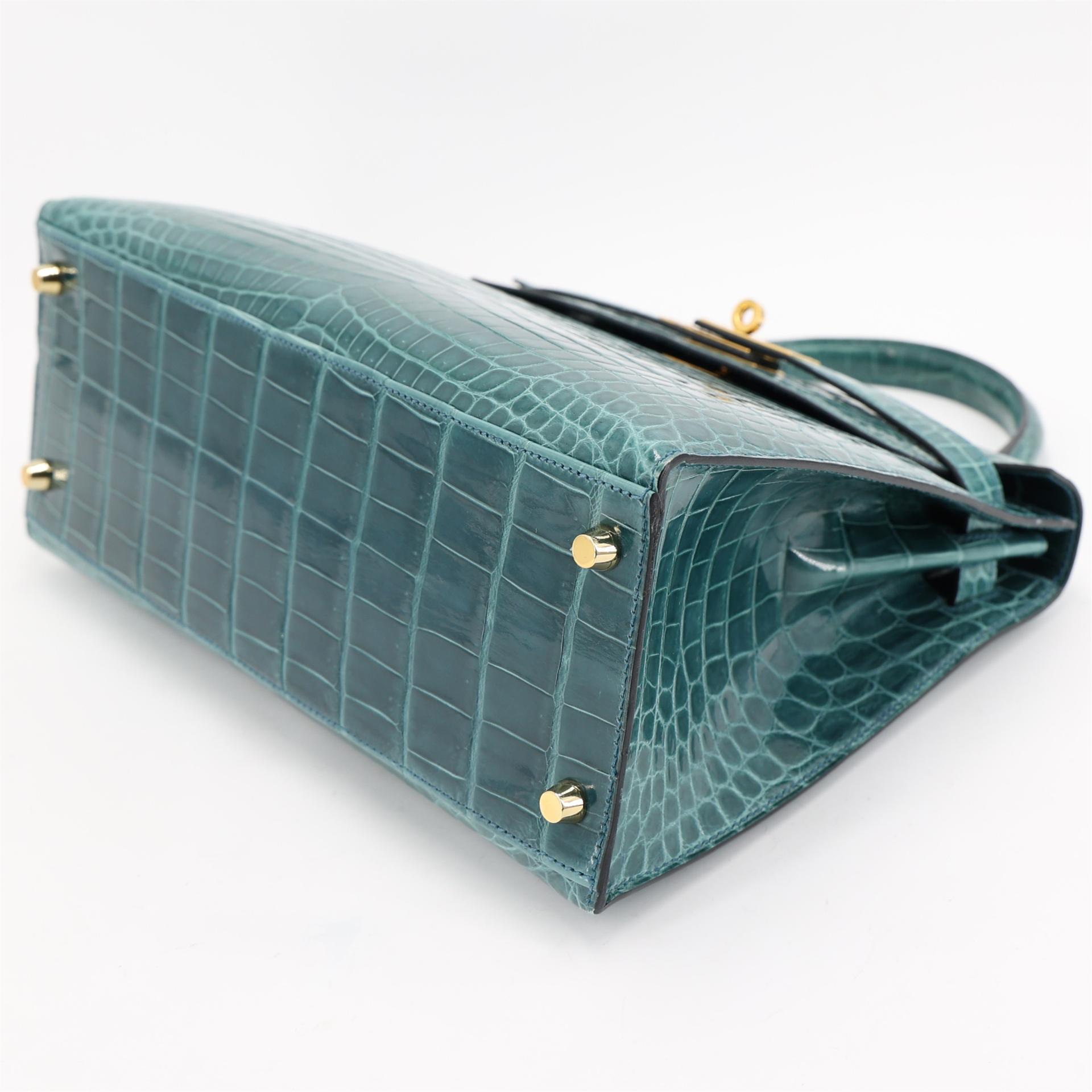 Excellent ( Rank SA ) HERMÈS Kelly 28 Sellier Colvert (1P) Shiny Niloticus Crocodile Gold hardware T (2015) - 7