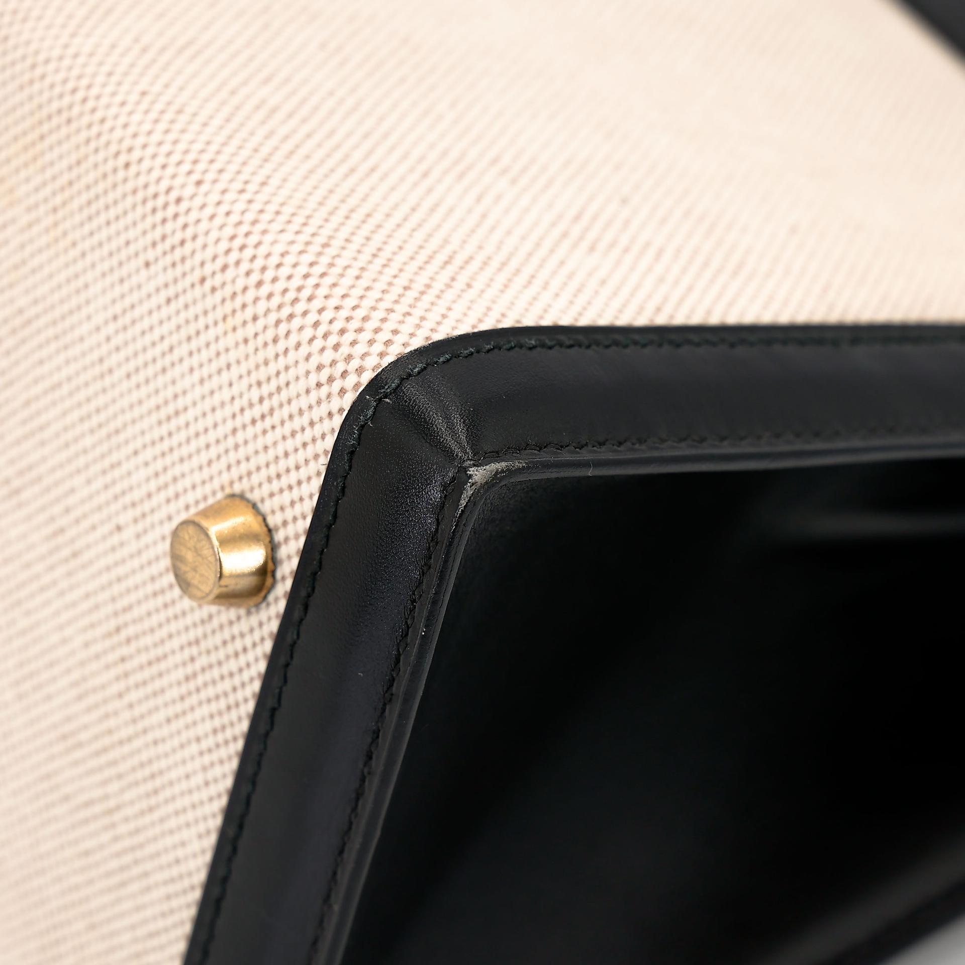 Very Good ( Rank A) HERMÈS Kelly 32 Sellier Noir (89) Toile H canvas Box-calf Gold hardware Circle Y (1995) - 19