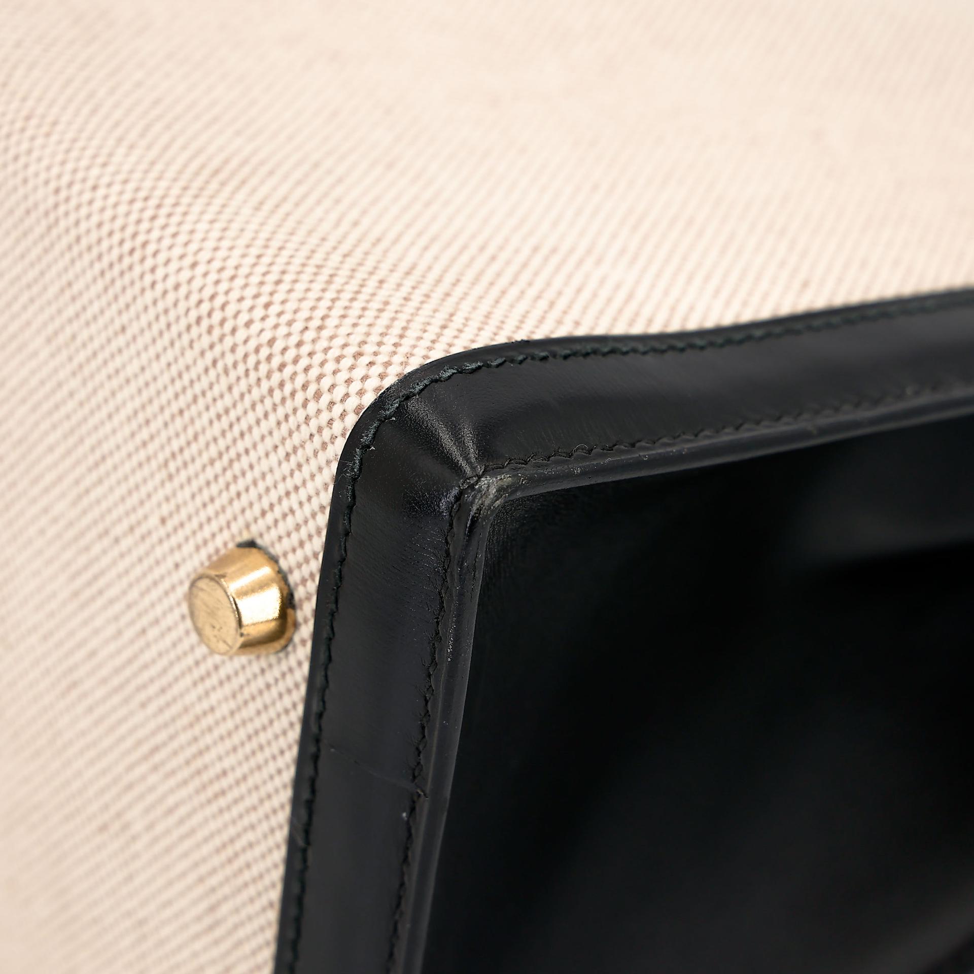 Very Good ( Rank A) HERMÈS Kelly 32 Sellier Noir (89) Toile H canvas Box-calf Gold hardware Circle Y (1995) - 21