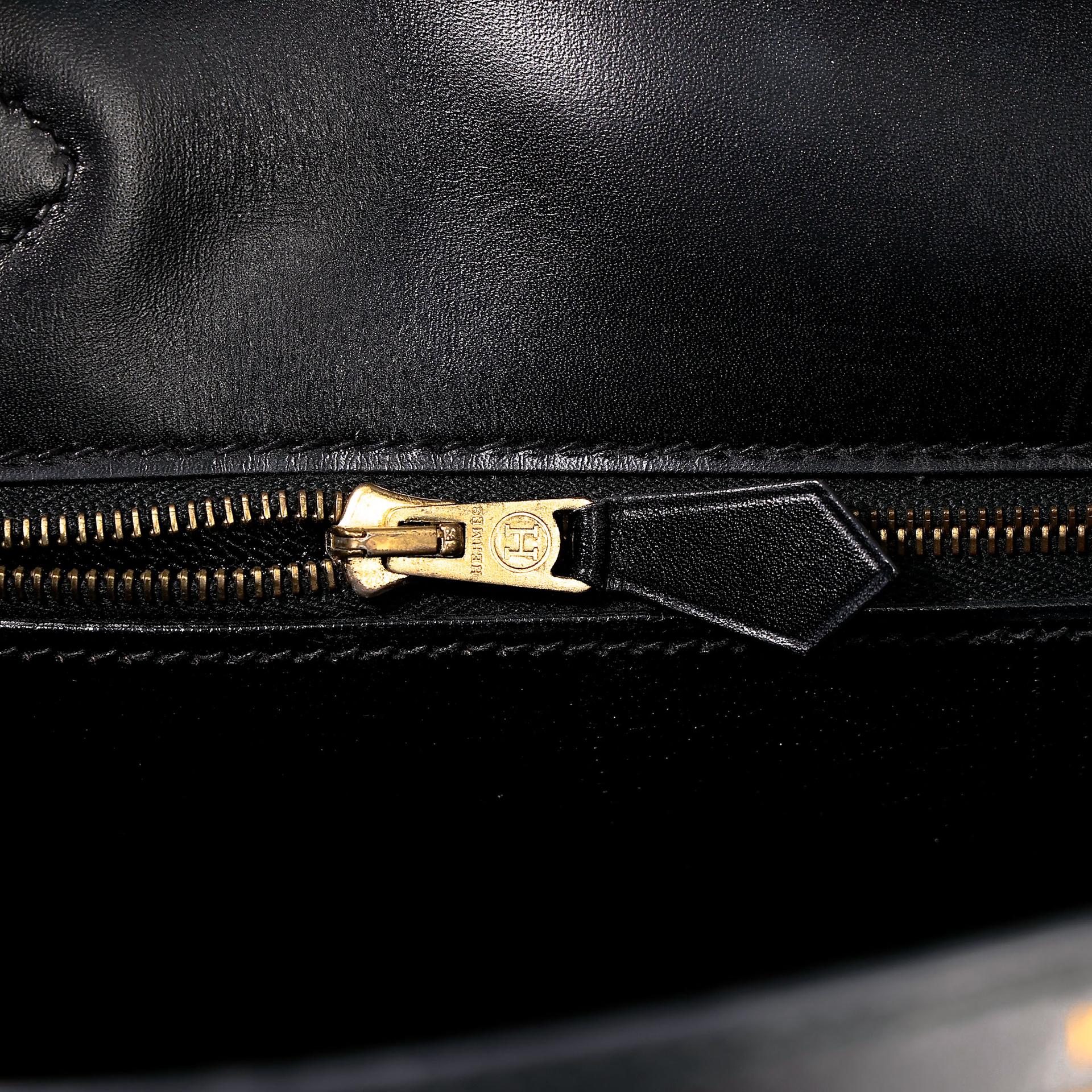 Very Good ( Rank A) HERMÈS Kelly 32 Sellier Noir (89) Toile H canvas Box-calf Gold hardware Circle Y (1995) - 41
