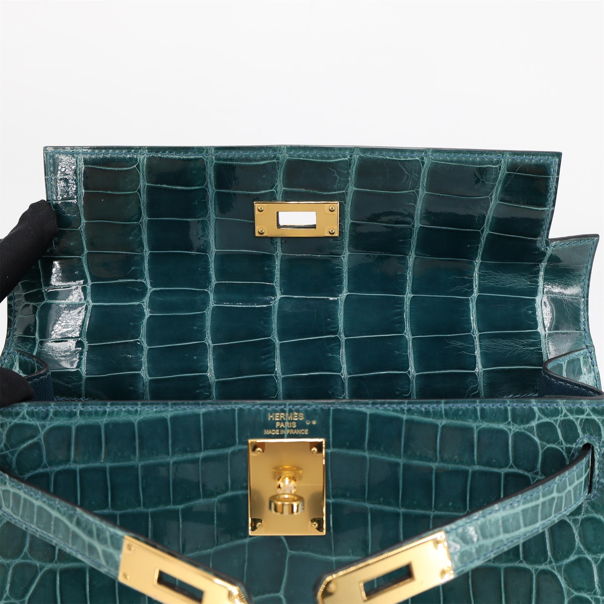 Excellent ( Rank SA ) HERMÈS Kelly 28 Sellier Colvert (1P) Shiny Niloticus Crocodile Gold hardware T (2015) - 13