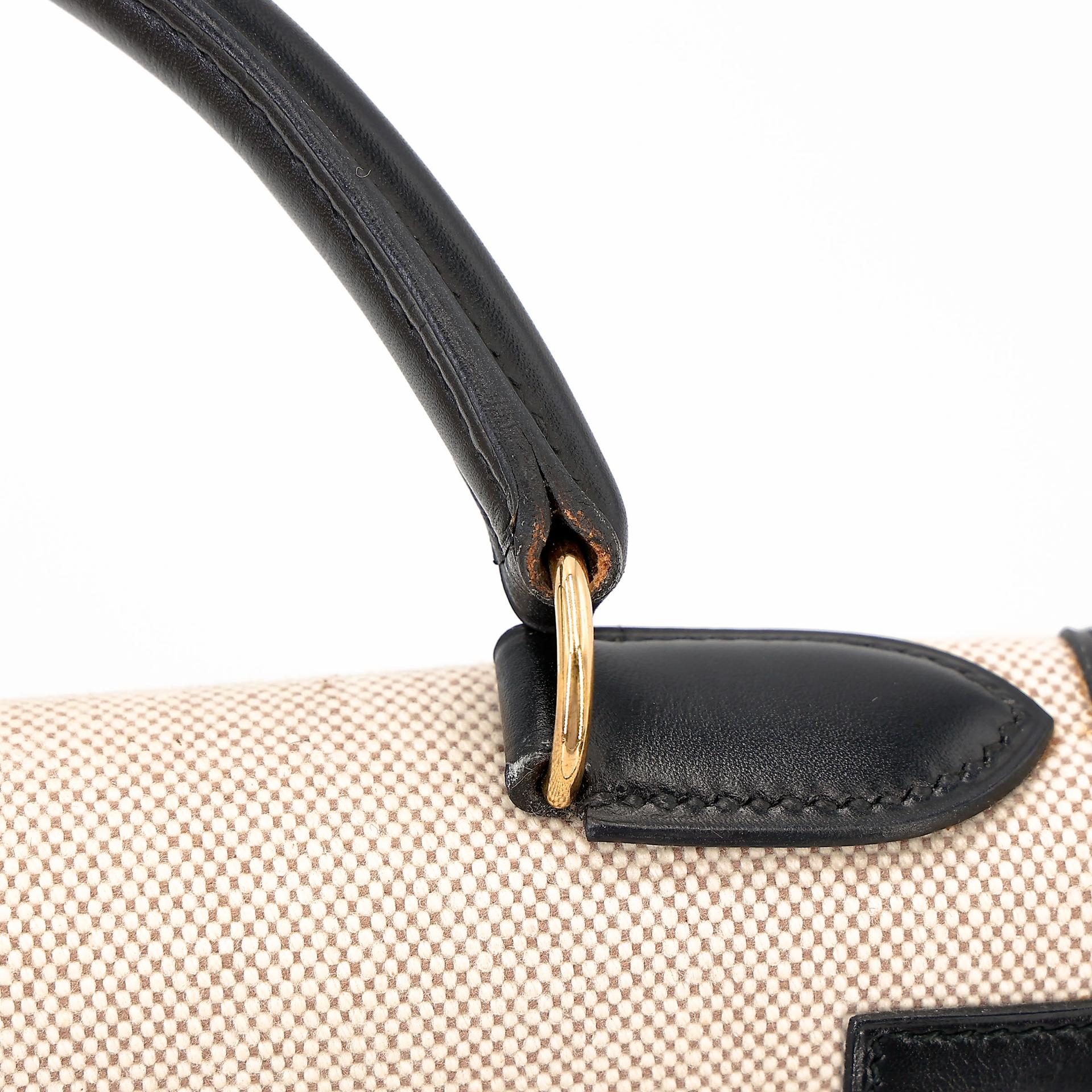 Very Good ( Rank A) HERMÈS Kelly 32 Sellier Noir (89) Toile H canvas Box-calf Gold hardware Circle Y (1995) - 24