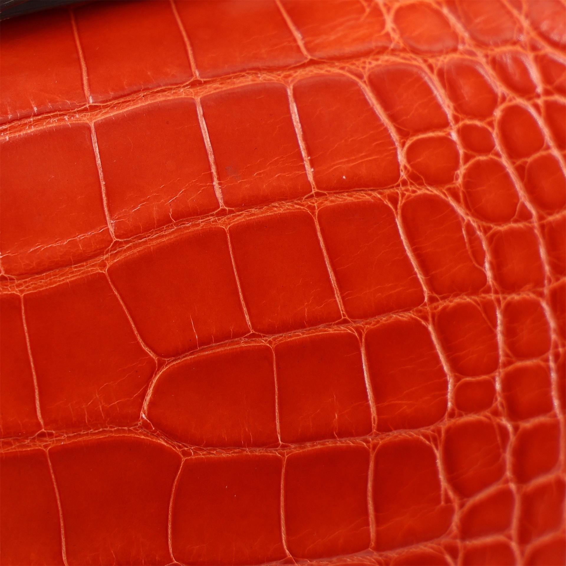 Very Good ( Rank A) HERMÈS Constance 24 Geranium (D5) Shiny Alligator Gold hardware X (2016) - 23