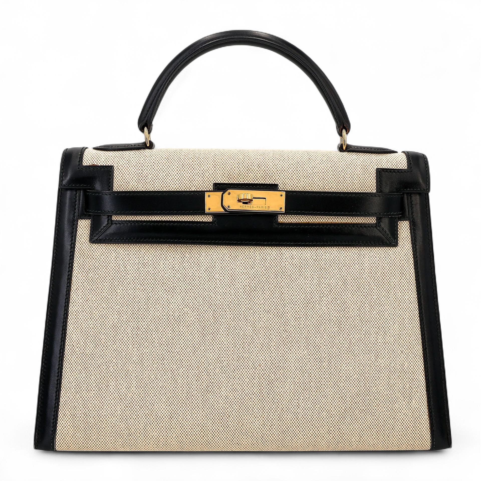 Very Good ( Rank A) HERMÈS Kelly 32 Sellier Noir (89) Toile H canvas Box-calf Gold hardware Circle Y (1995) - 1