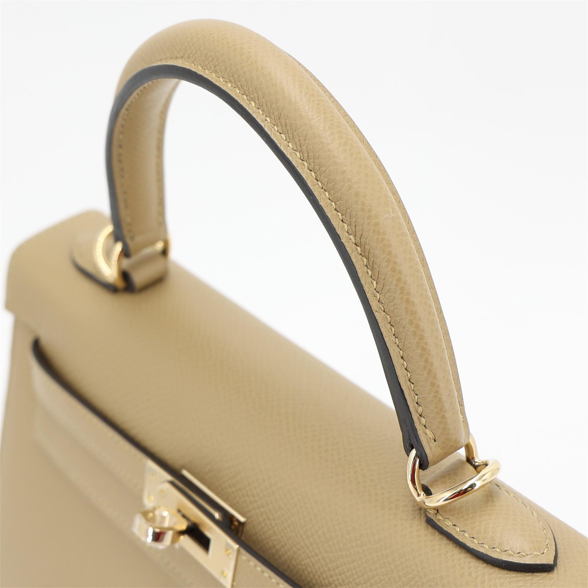 Brand New ( Rank N ) HERMÈS Kelly 25 Sellier Poussiere (1C) Epsom Permabrass hardware K (2025) - 5
