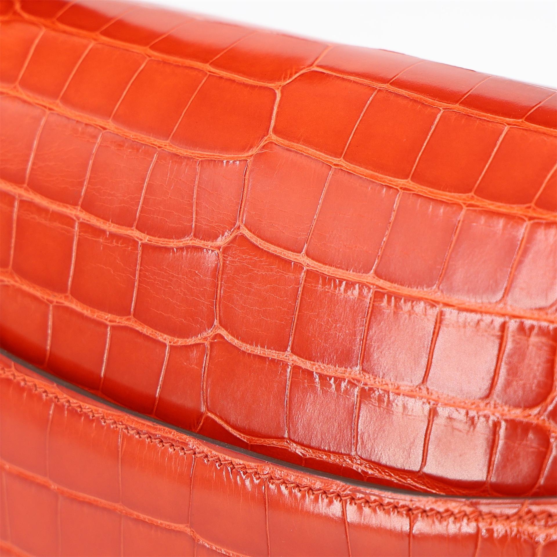 Very Good ( Rank A) HERMÈS Constance 24 Geranium (D5) Shiny Alligator Gold hardware X (2016) - 19