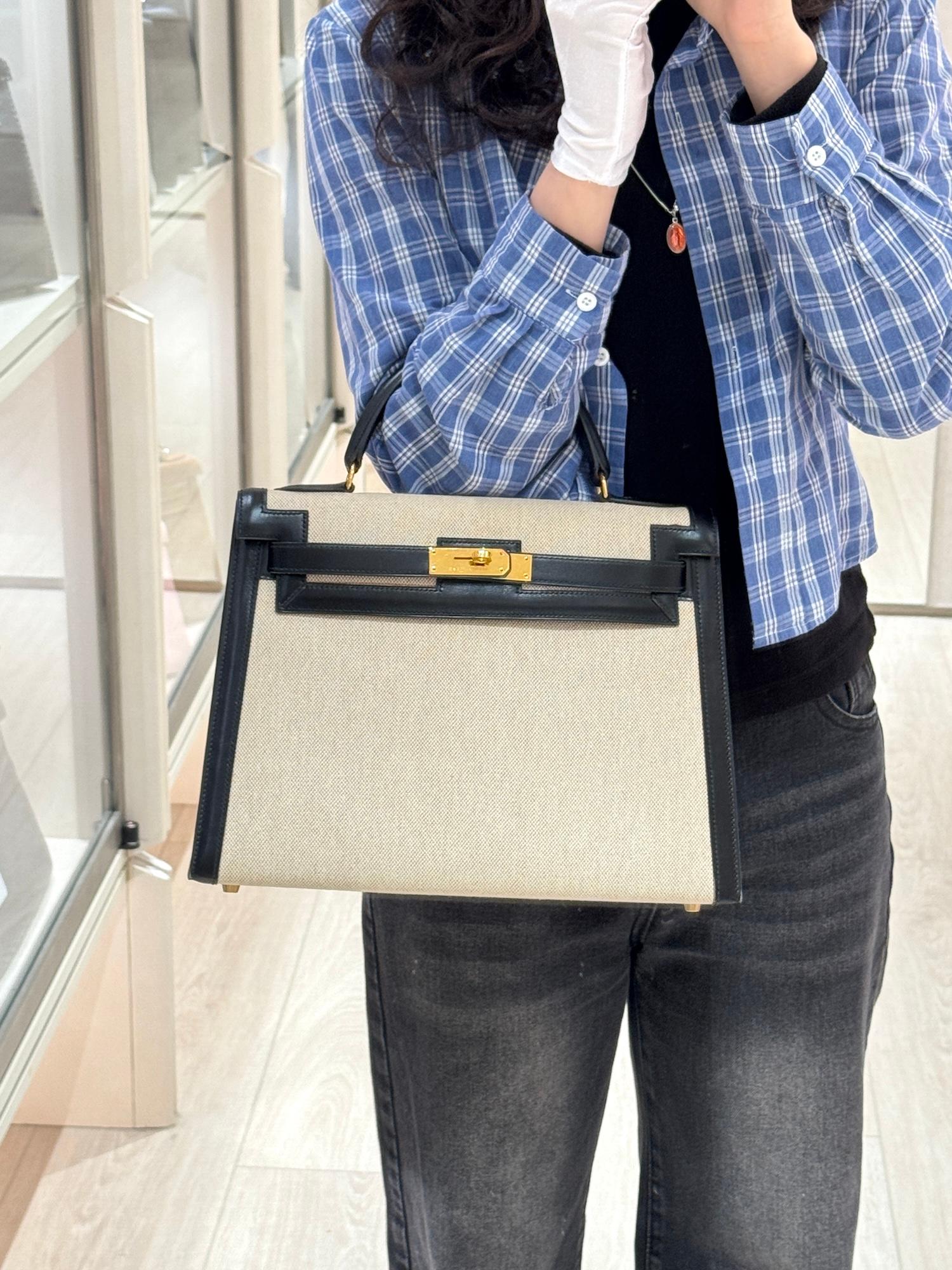 Very Good ( Rank A) HERMÈS Kelly 32 Sellier Noir (89) Toile H canvas Box-calf Gold hardware Circle Y (1995) - 3