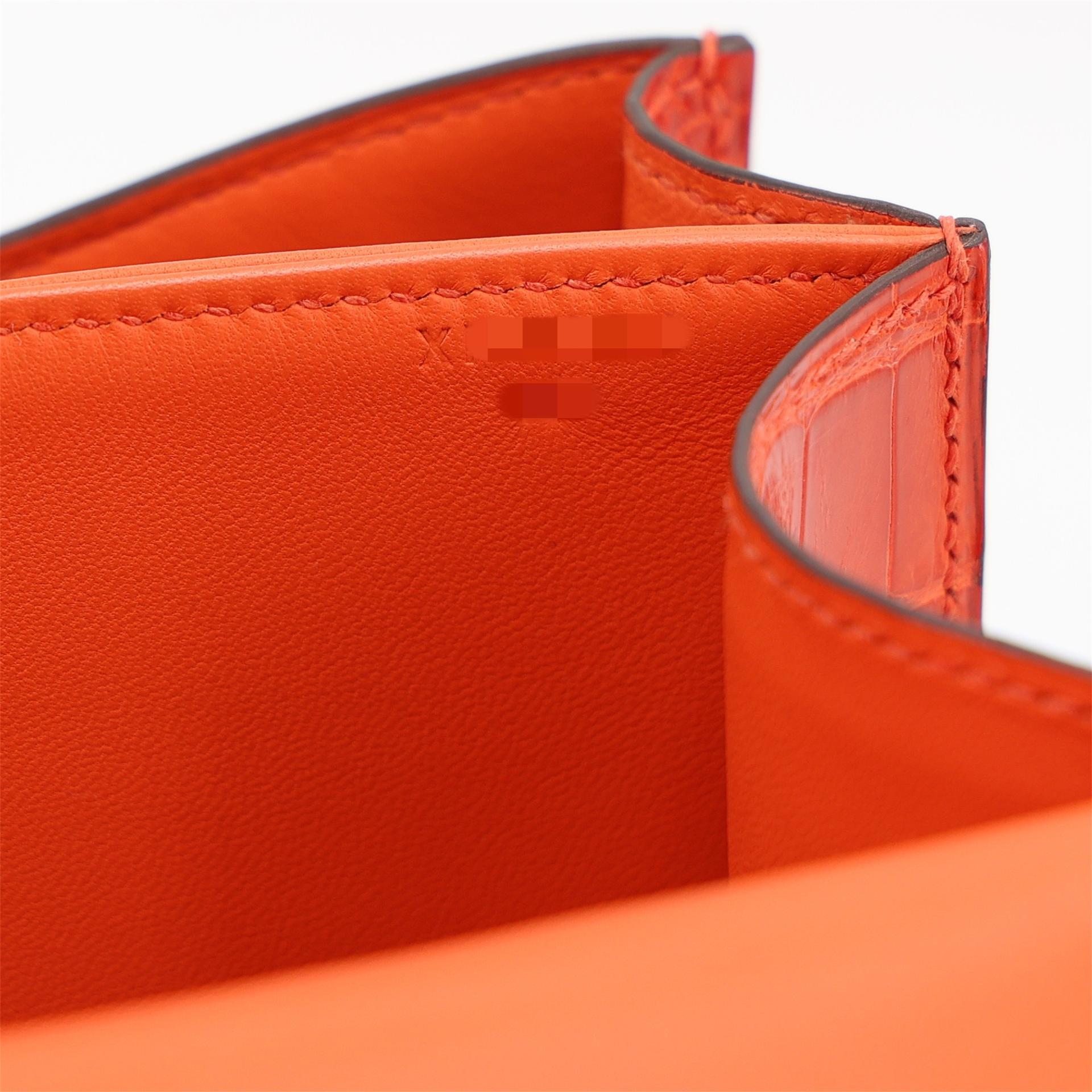 Very Good ( Rank A) HERMÈS Constance 24 Geranium (D5) Shiny Alligator Gold hardware X (2016) - 25