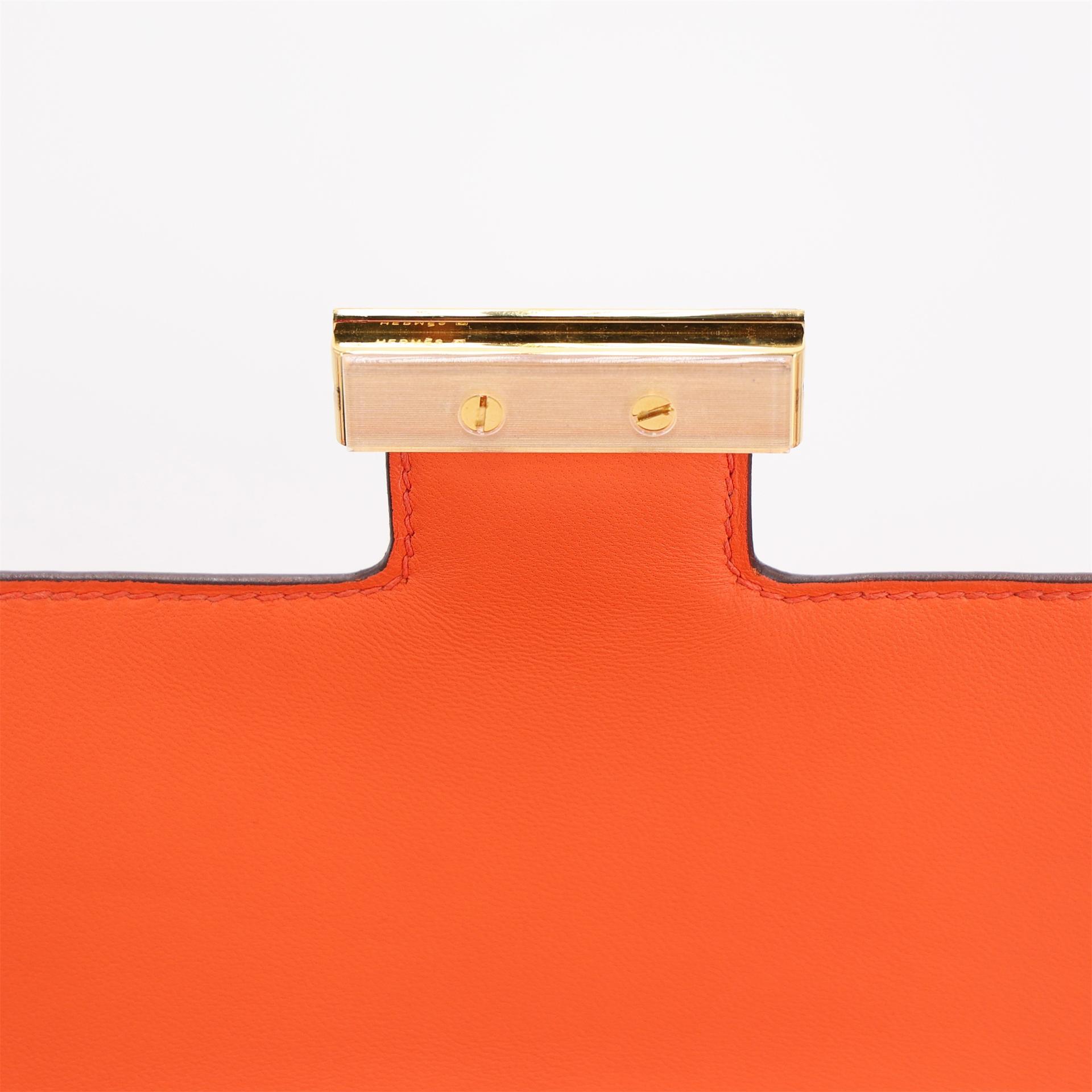Very Good ( Rank A) HERMÈS Constance 24 Geranium (D5) Shiny Alligator Gold hardware X (2016) - 12