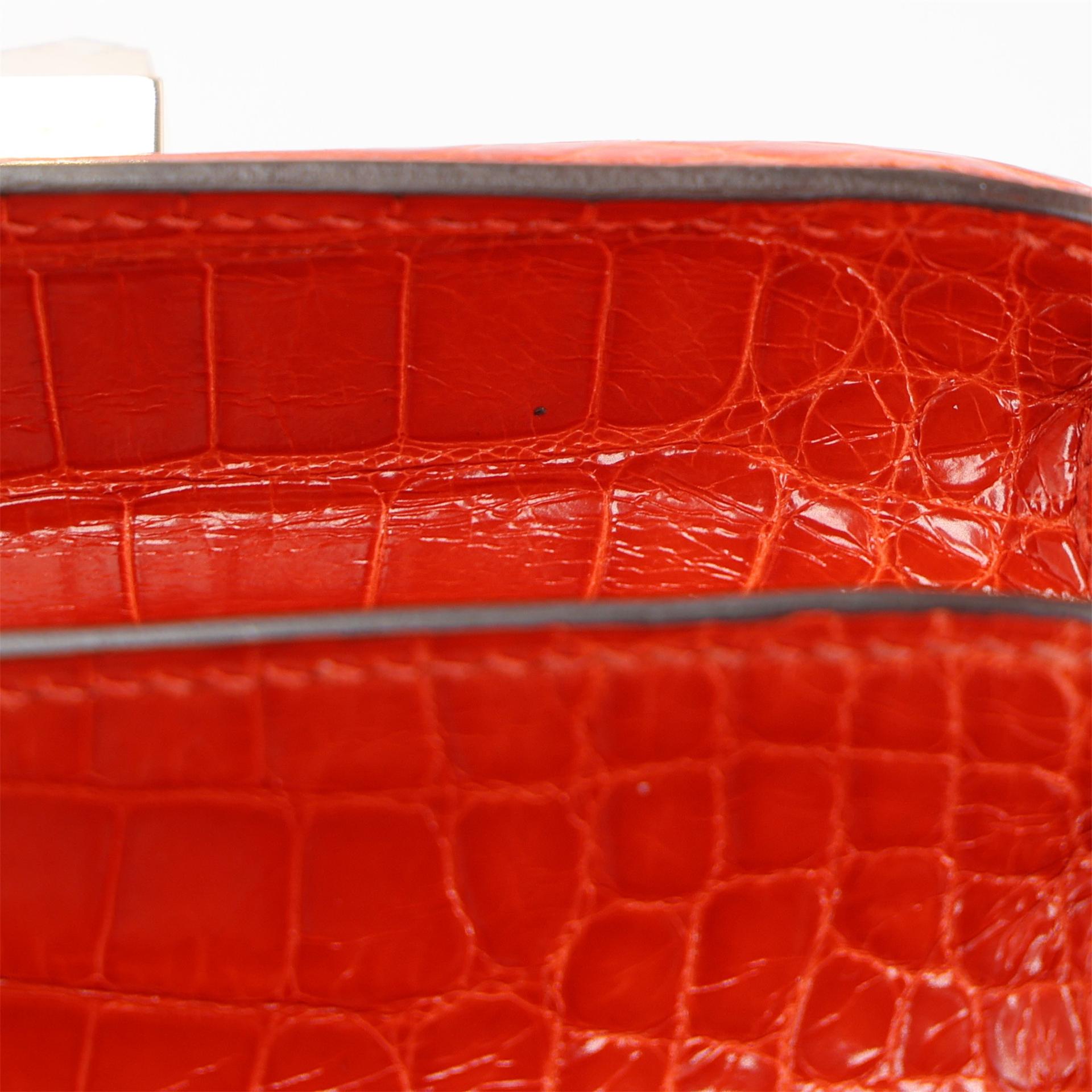 Very Good ( Rank A) HERMÈS Constance 24 Geranium (D5) Shiny Alligator Gold hardware X (2016) - 24