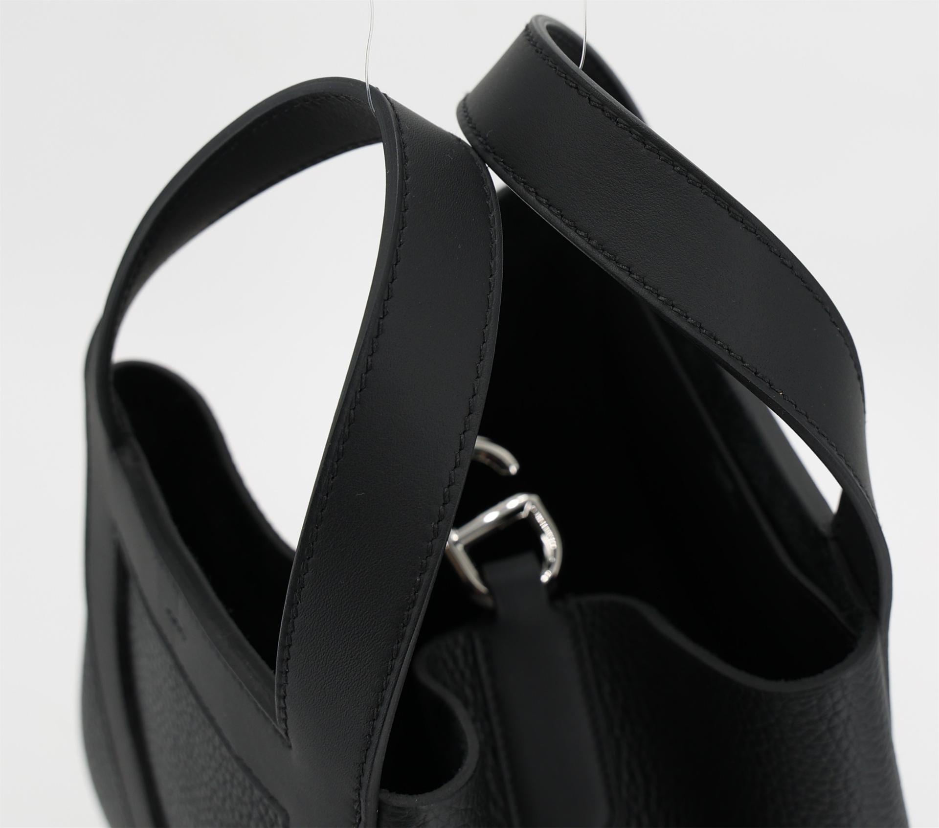 Brand New ( Rank N ) HERMÈS In-The-Loop 23 Noir (89) Clemence Palladium hardware K (2025) - 10